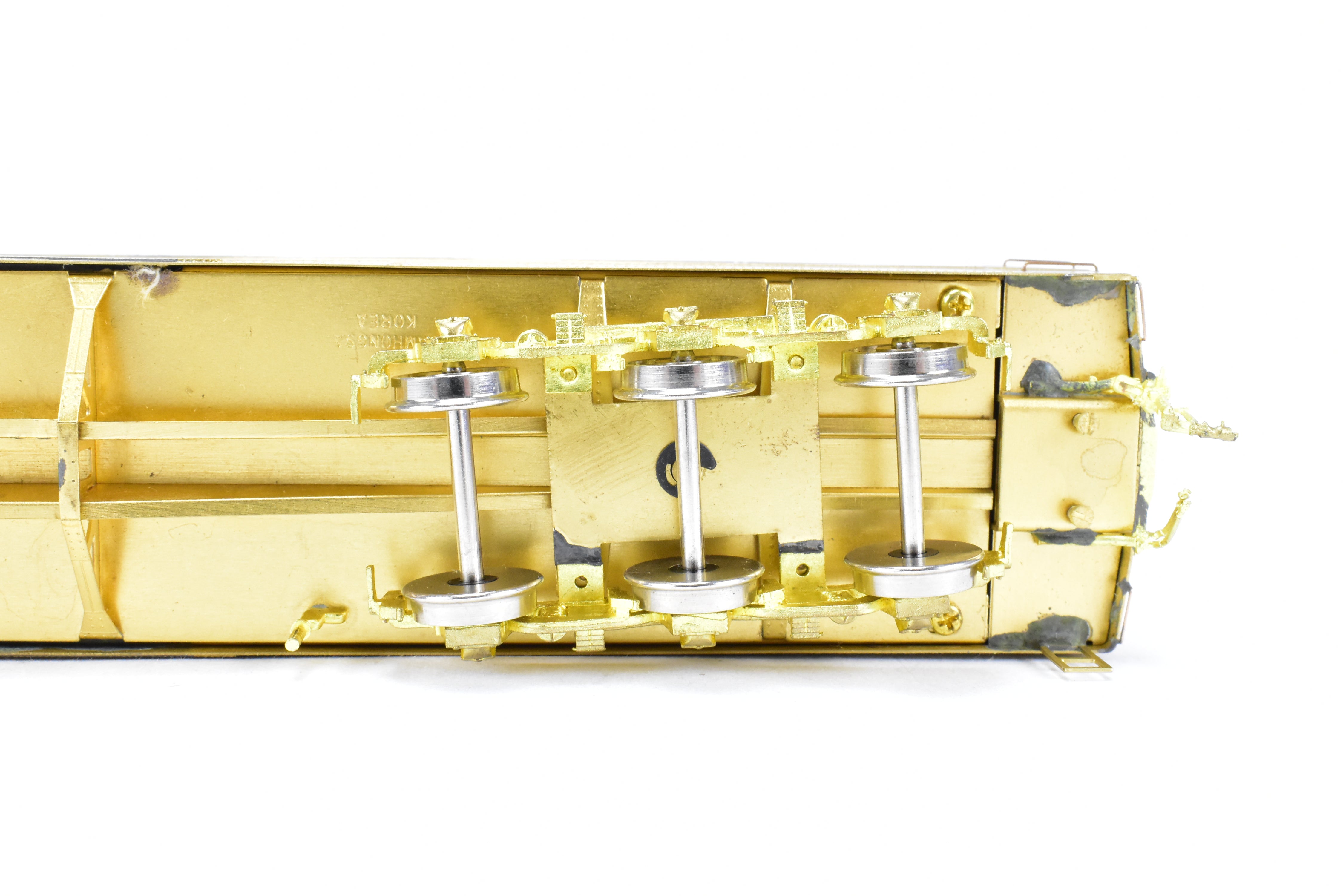 HO Scale Brass Cascade Models Great Northern (GN) Baggage Car Original Version with Square Ends and Wood Doors, Model Numbers #475 - #486