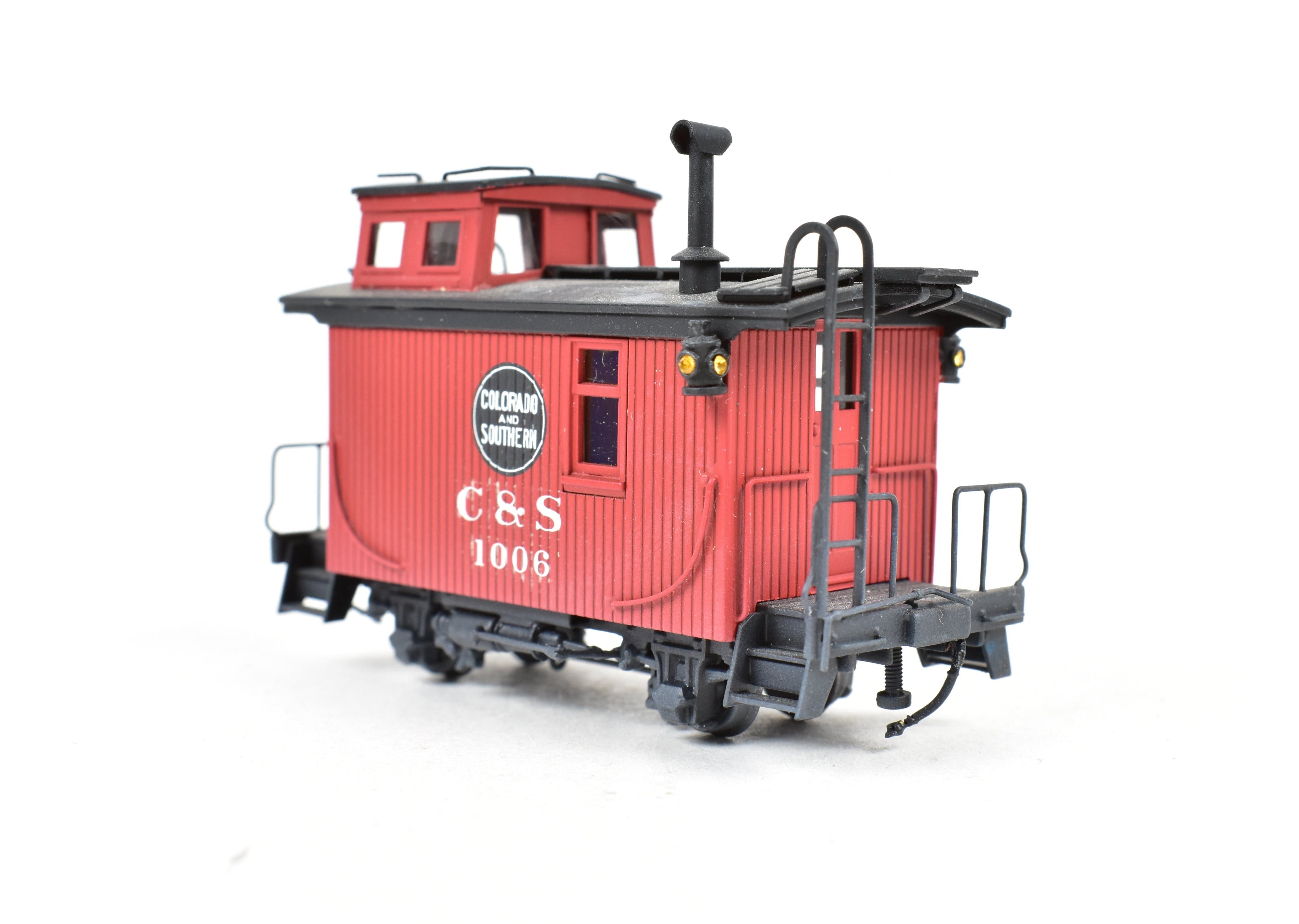 HOn3 Scale Brass Pacific Fast Mail (PFM) - United C&S - Colorado & Southern 2-Axle Custom - Painted Caboose Model #1006 for Railway Enthusiasts