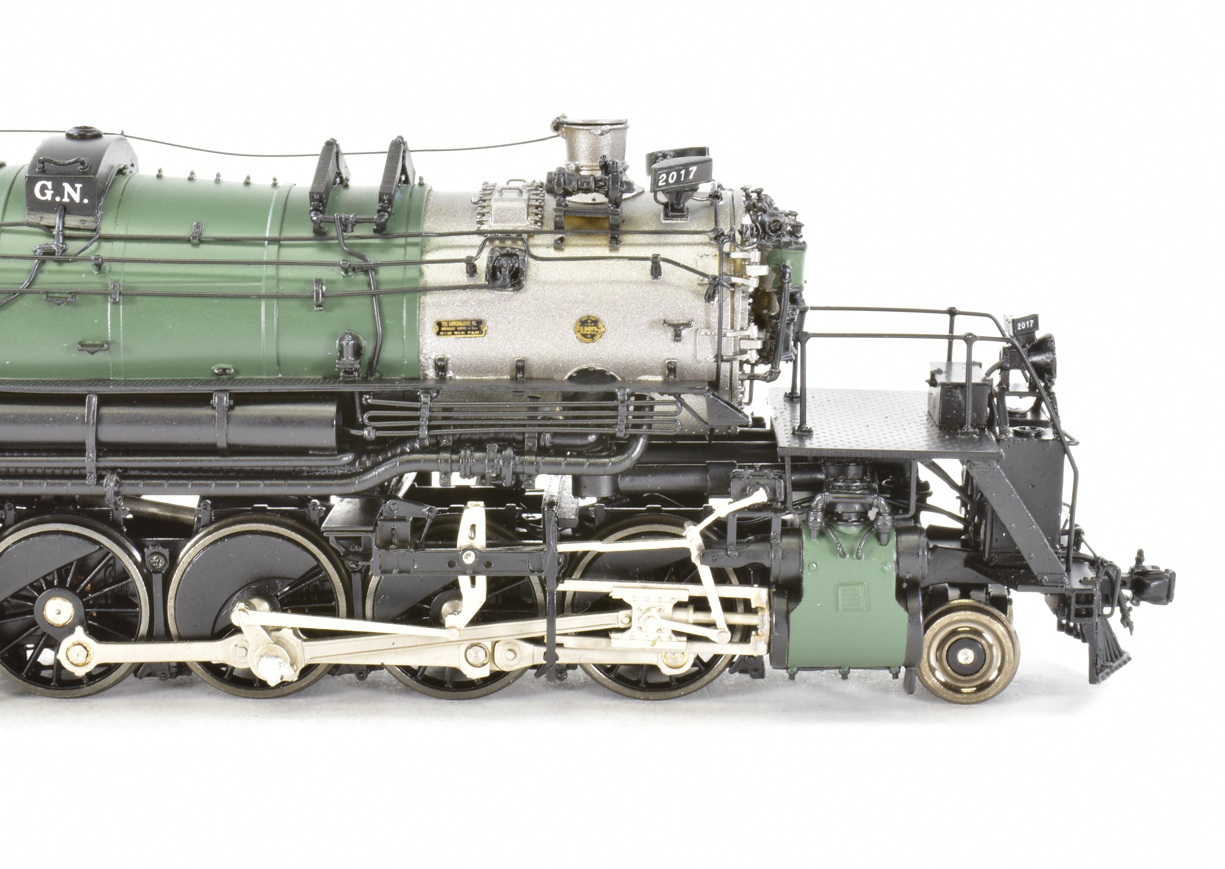 HO Scale Brass Model Train by Precision Scale Co. - Great Northern Class N - 3 2 - 8 - 8 - 0 FP in Glacier Park Scheme