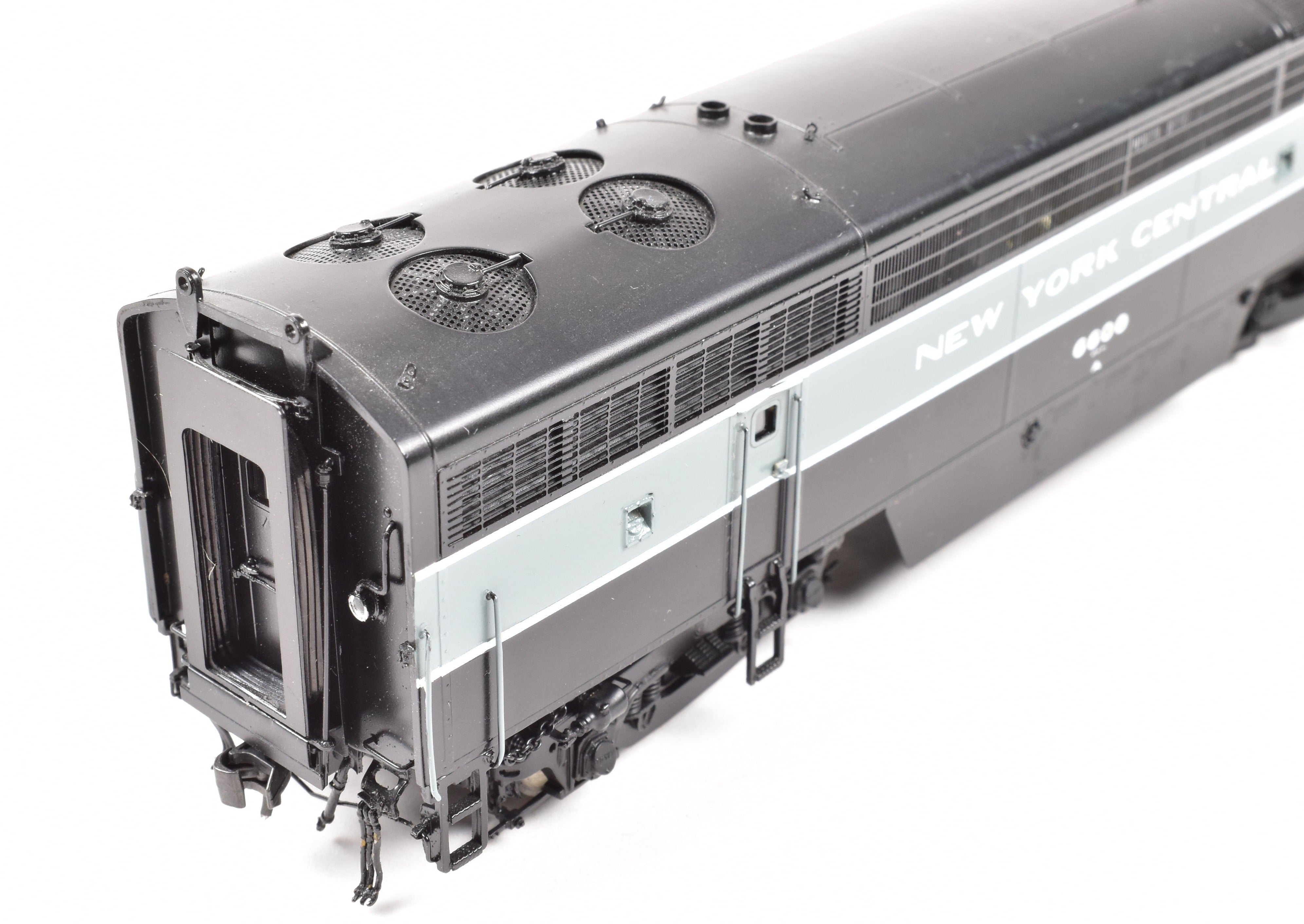 HO Scale Brass Locomotive Models - Overland Models Inc. New York Central Fairbanks Morse CFA 16 - 4/CFB 16 - 4 C - Liners, Factory Painted with Road Numbers 6600/6900