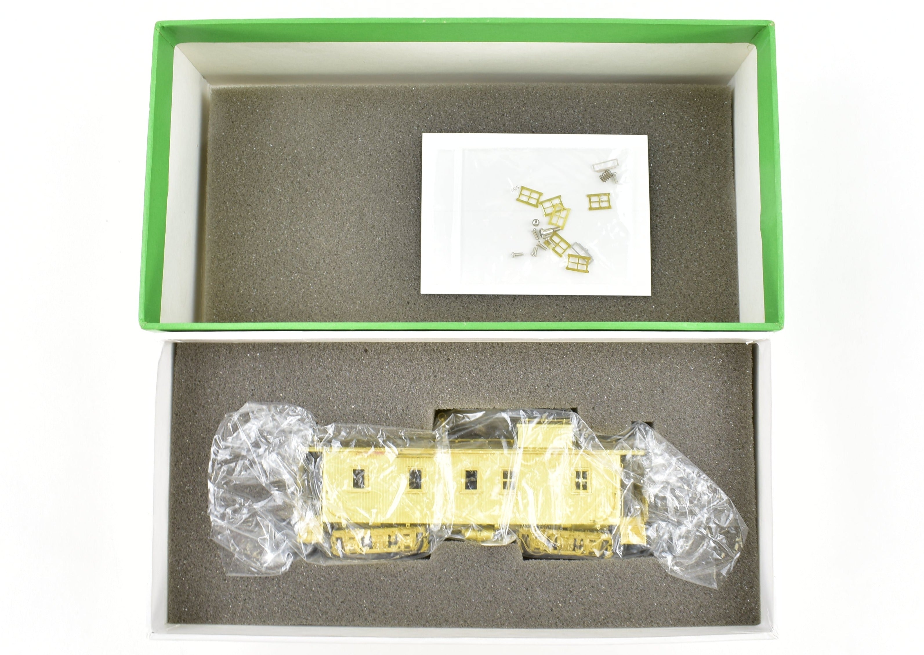 HO Brass OMI - C&NW Wood Caboose with Omitted Cupola Side Windows, Like New
