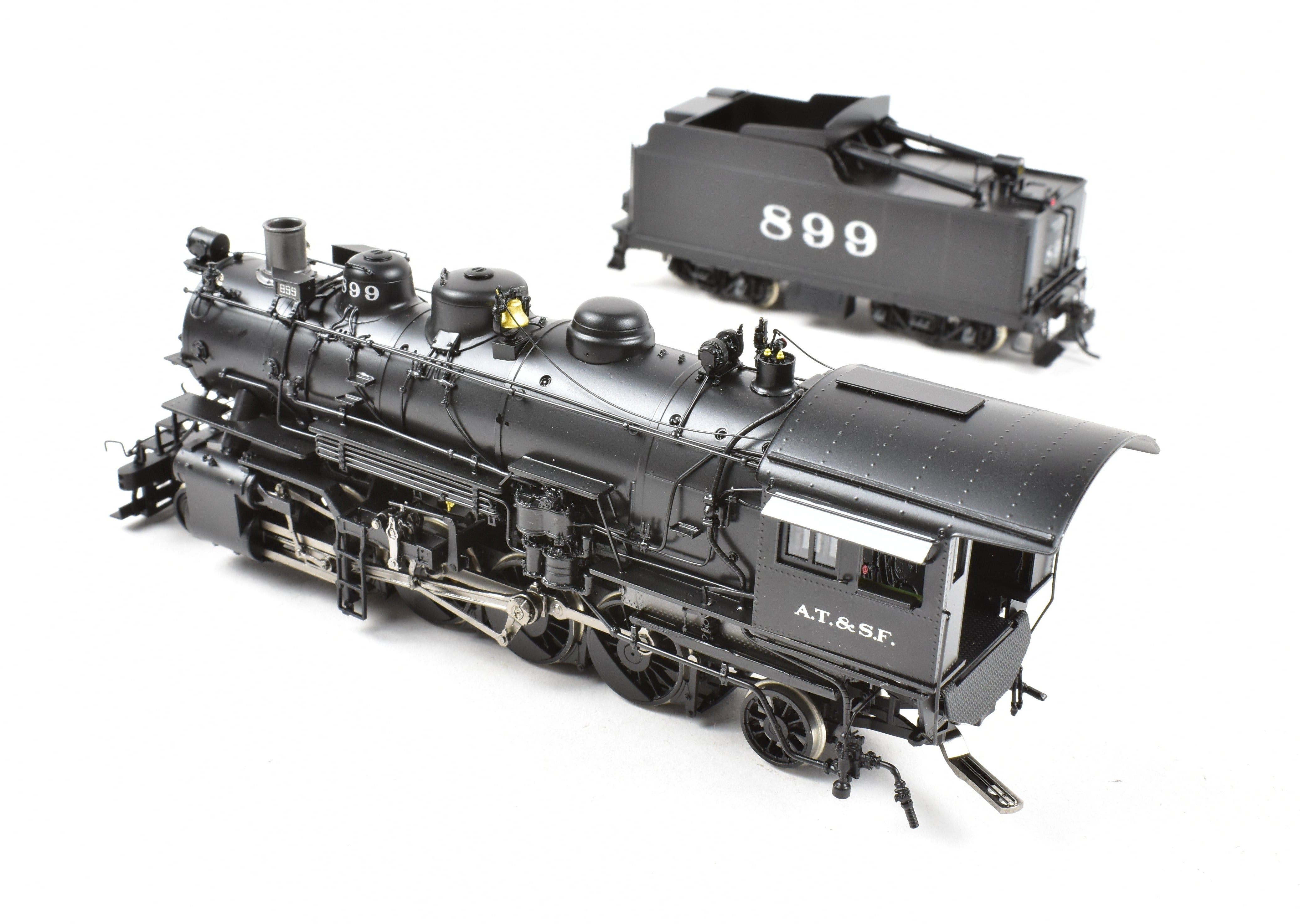 HO Scale Brass Division Point AT&SF 2-8-2 FP #899 with 8500 Gal Coal Tender