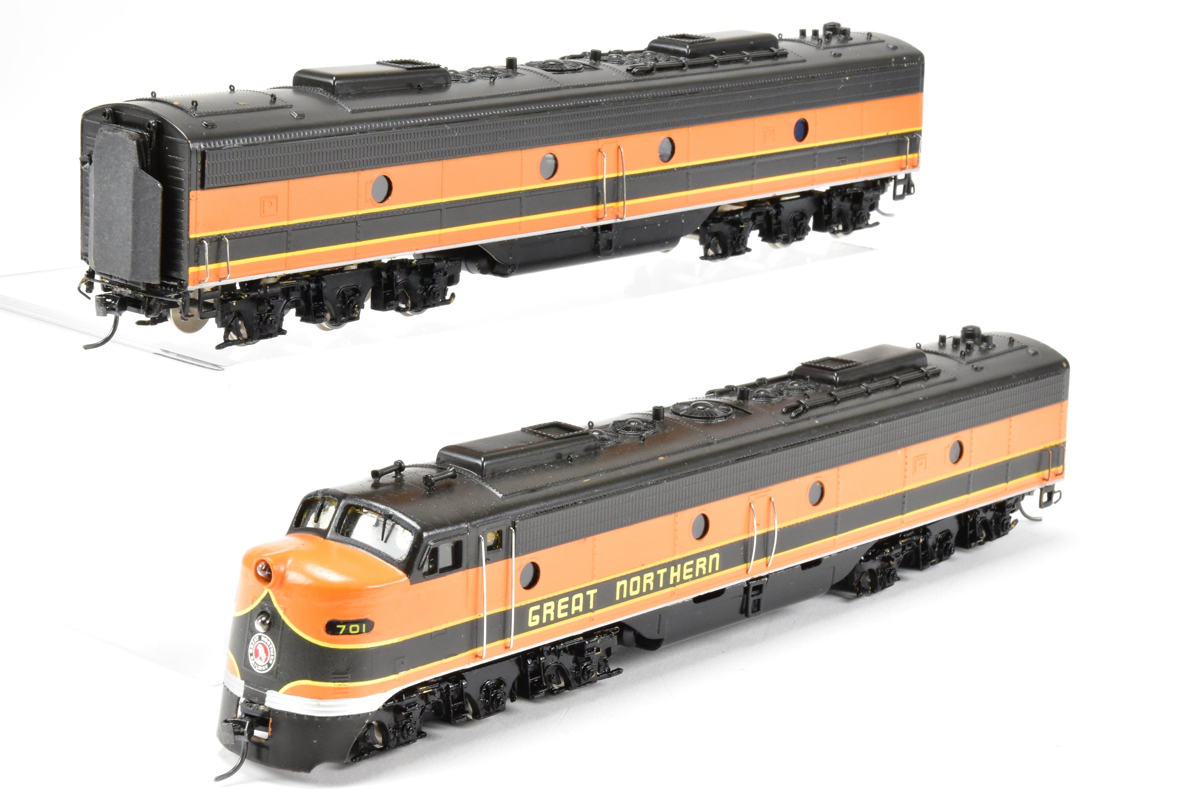 HO Scale Brass Balboa Great Northern EMD E - 8 A/B Set Passenger Diesel Locomotives for the Empire Builder Route