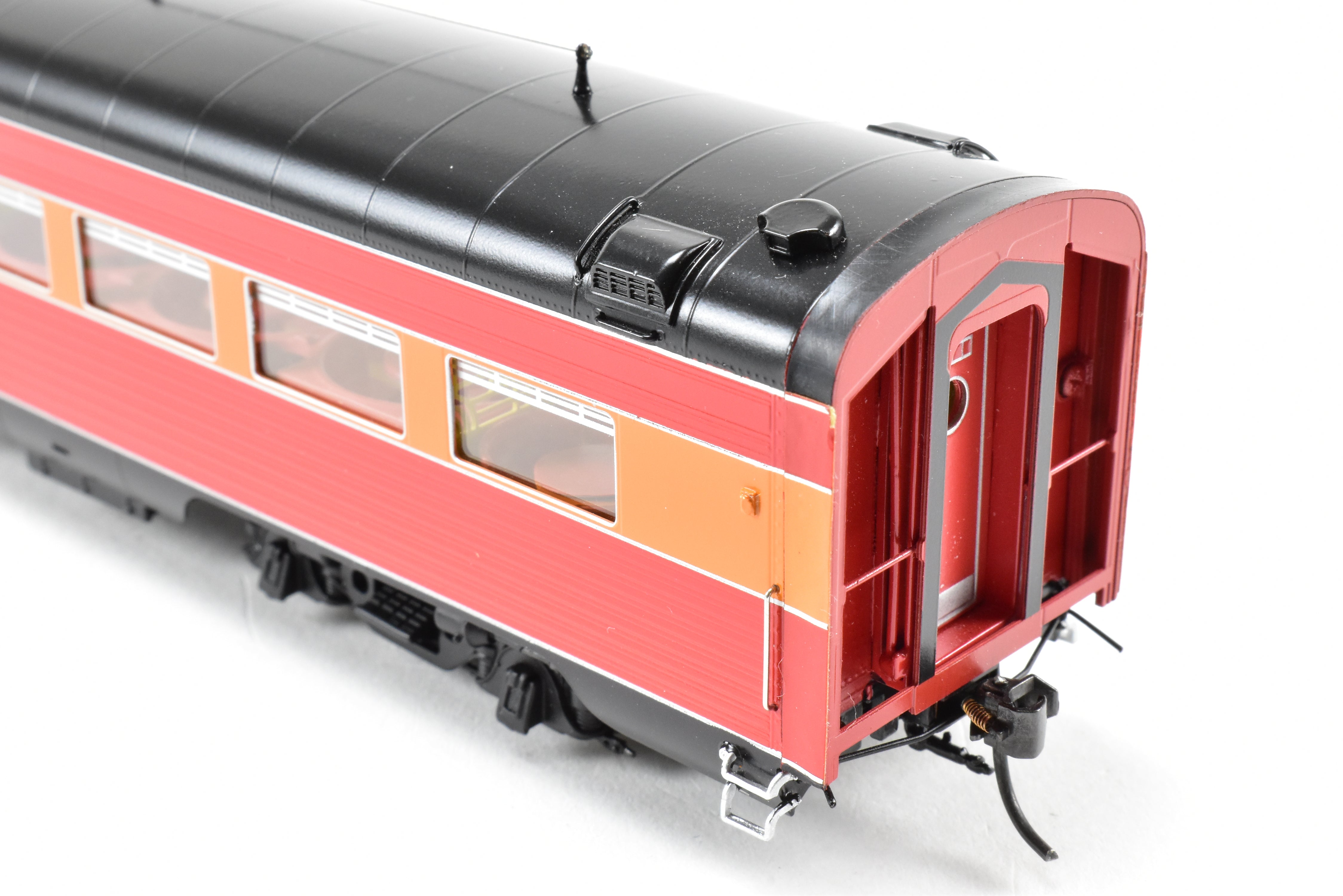 HO Scale Brass Tavern Car - 1941 Southern Pacific Morning Daylight #10315 by Challenger Imports