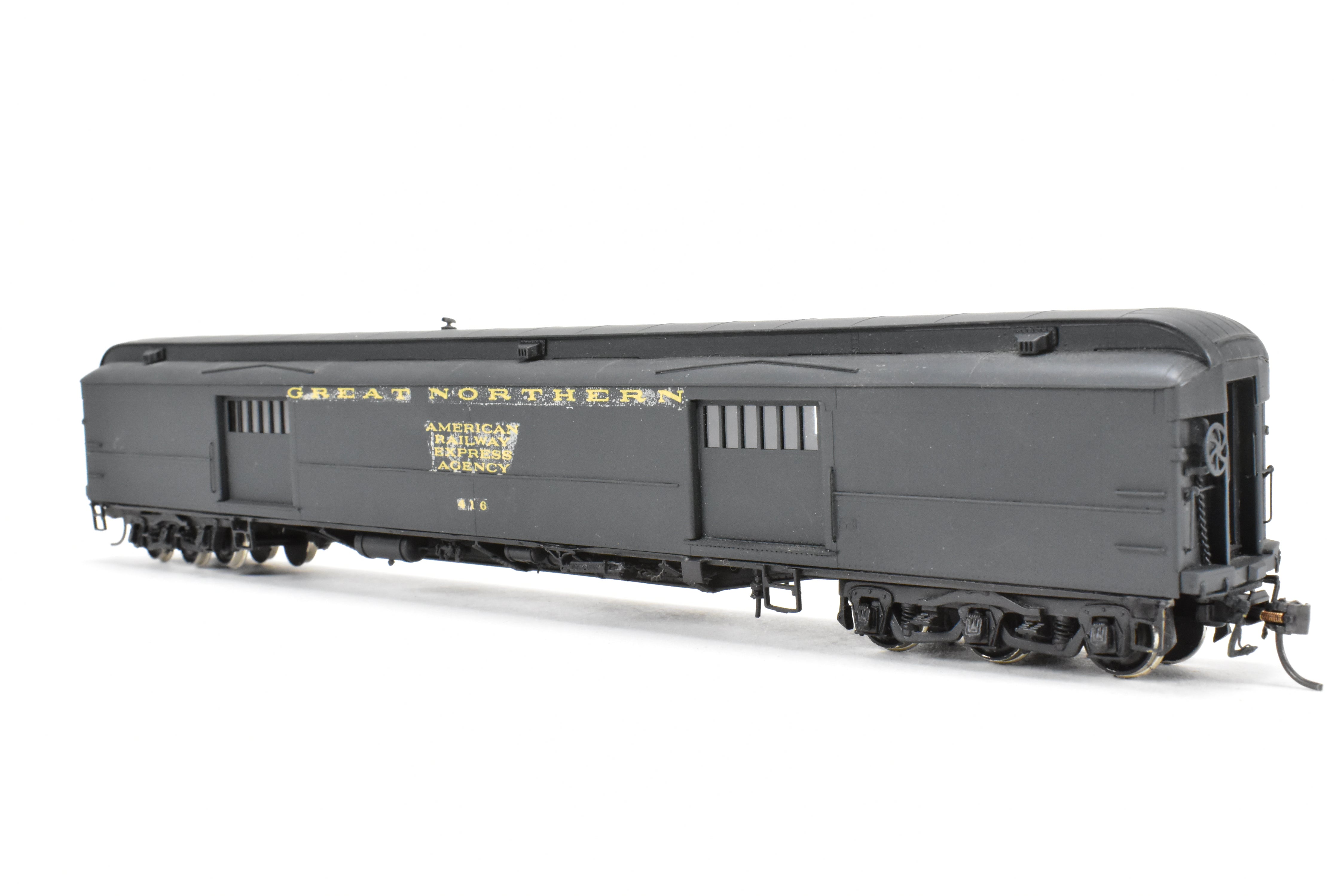 HO Brass Oriental Limited GN - Great Northern HW Baggage #400 - 416 with Fair Custom Paint