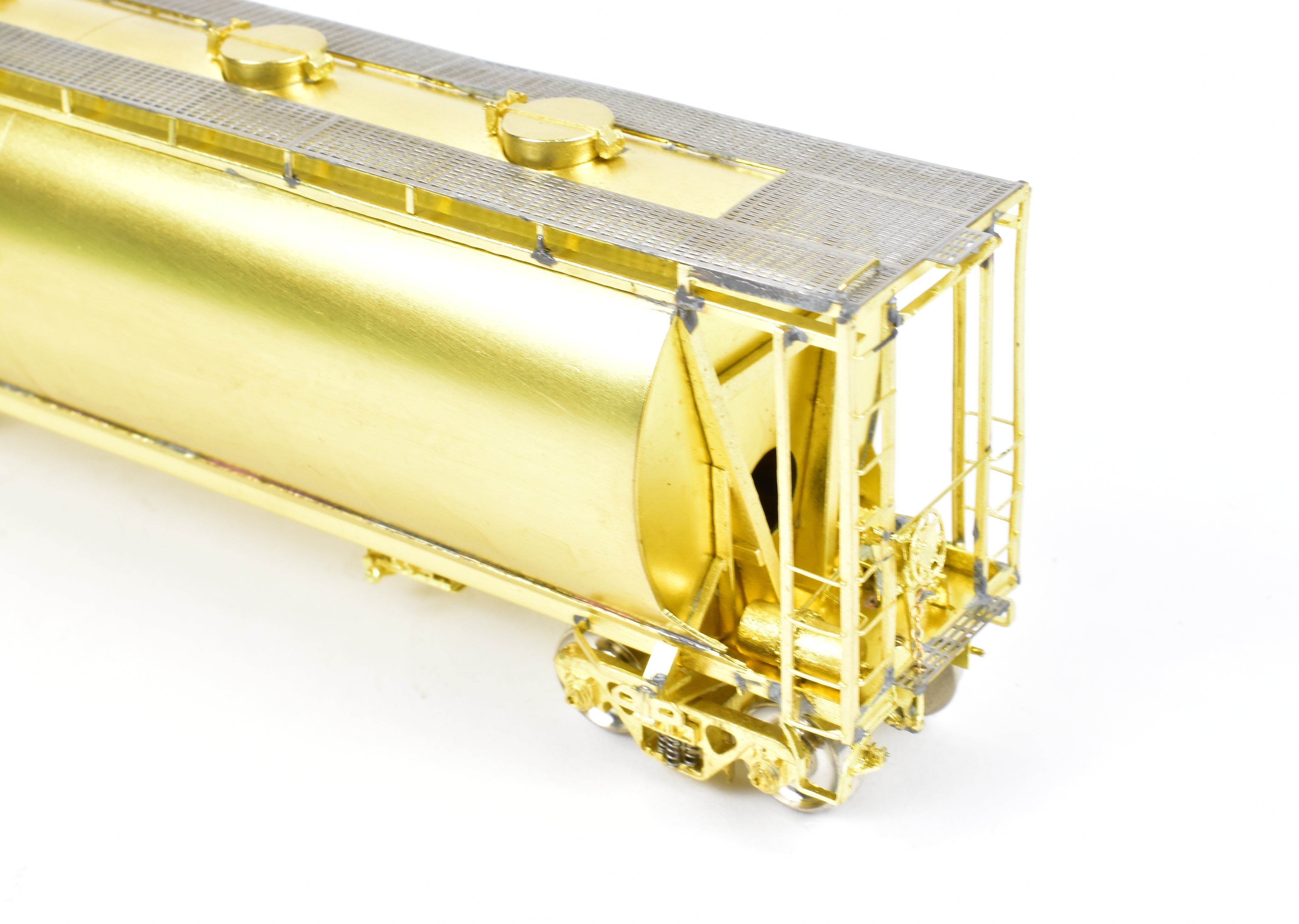 HO Brass OMI - CNJ & Conrail 2-Bay Cylindrical Hopper by Overland Models