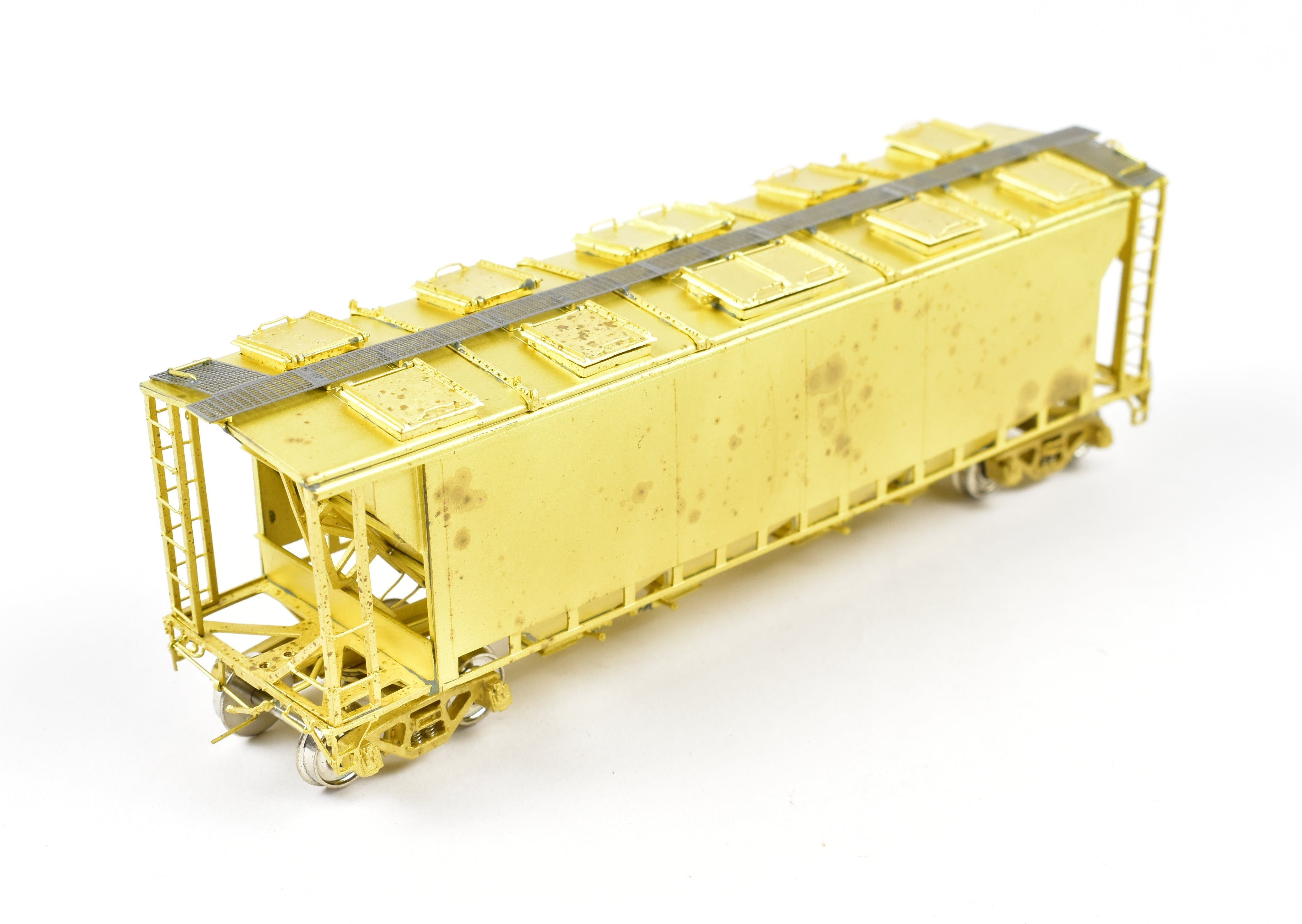 HO Scale Brass Canadian Pacific Slab Side Covered Hopper Model (S-20-C110 Series) by OMI - Overland Models, Inc.