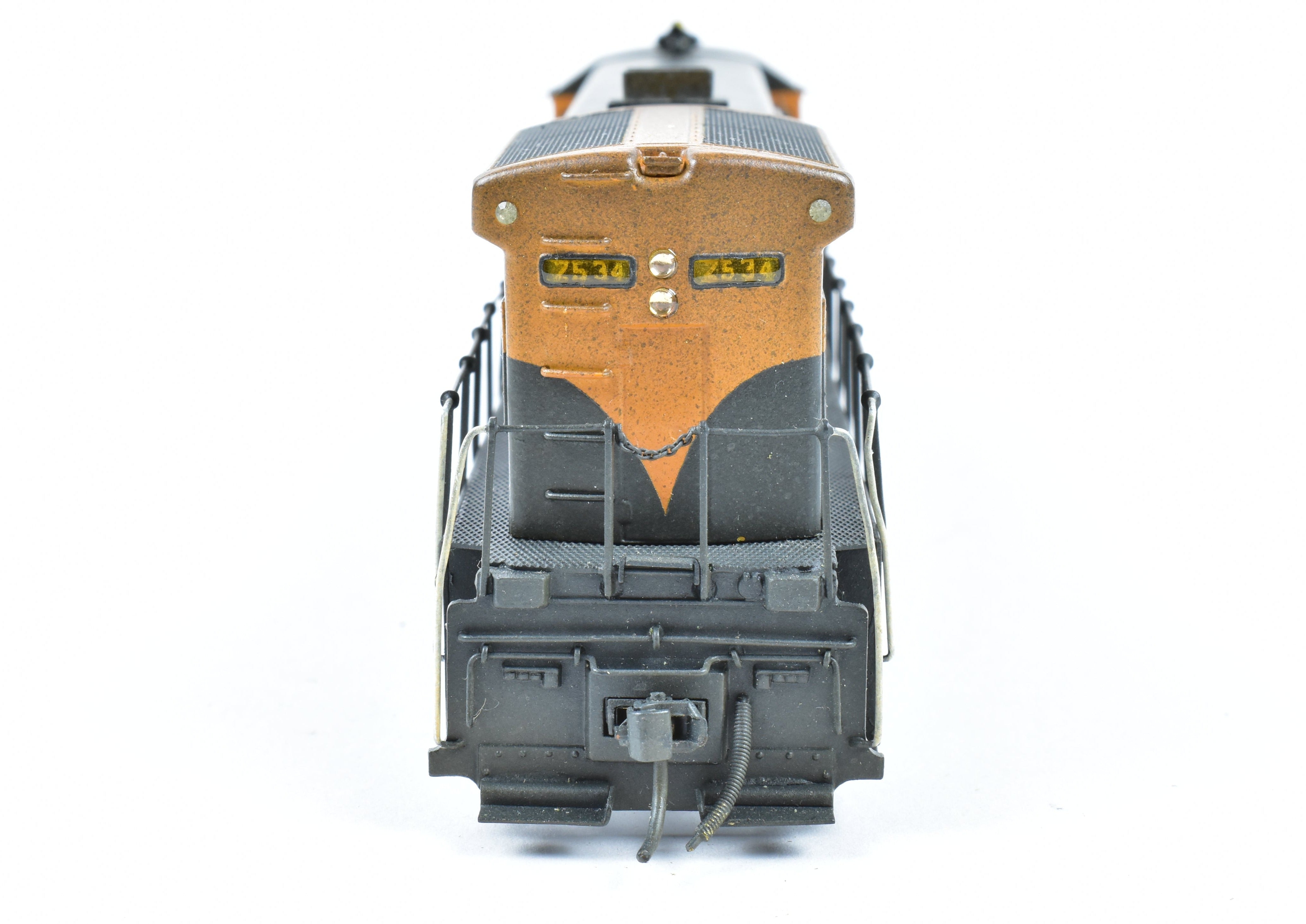 HO Scale Brass ALCO Great Northern General Electric U - 33C Diesel Locomotive Model GN for Model Train Enthusiasts