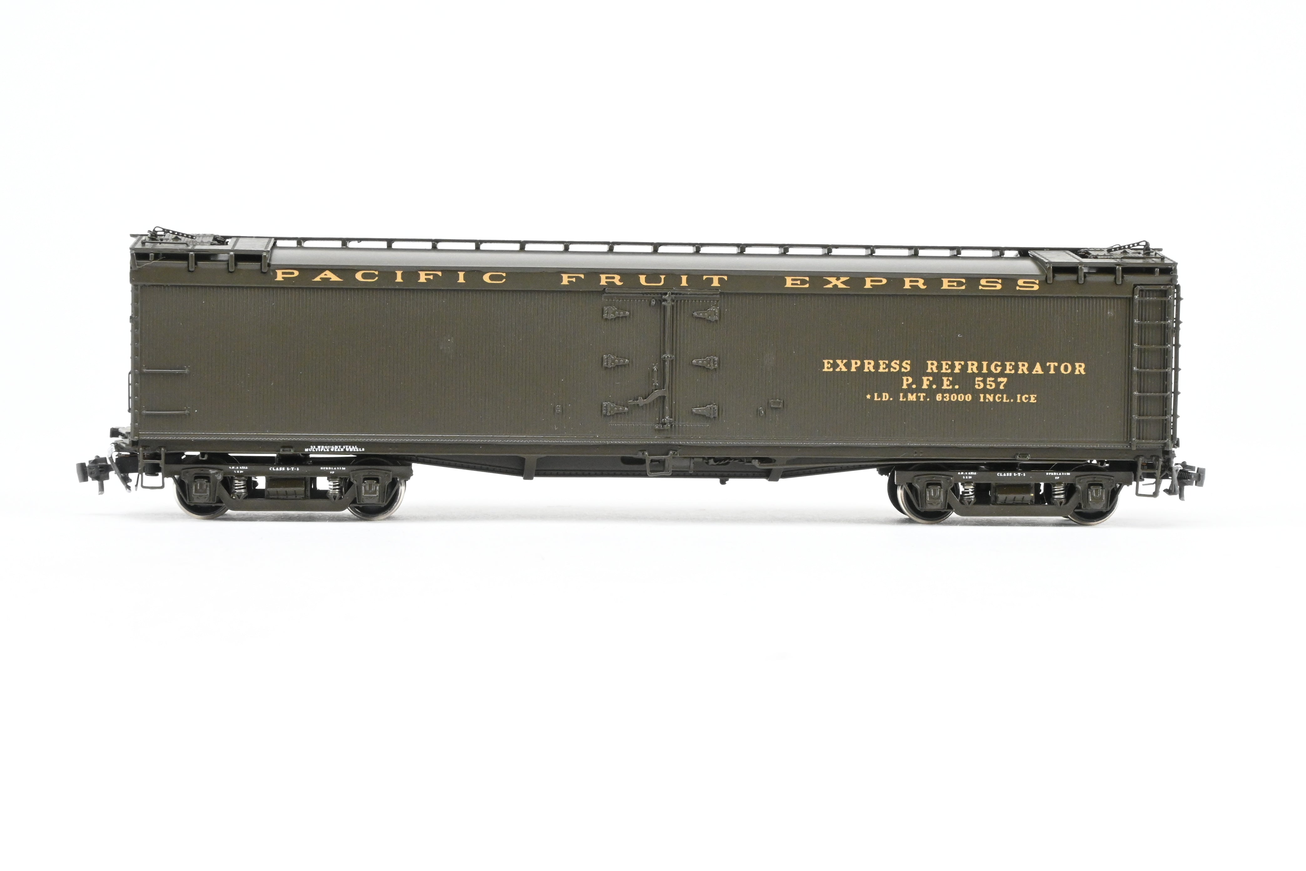 HO Brass Challenger Imports PFE Pacific Fruit Express Early Refrigerator Car FP #557