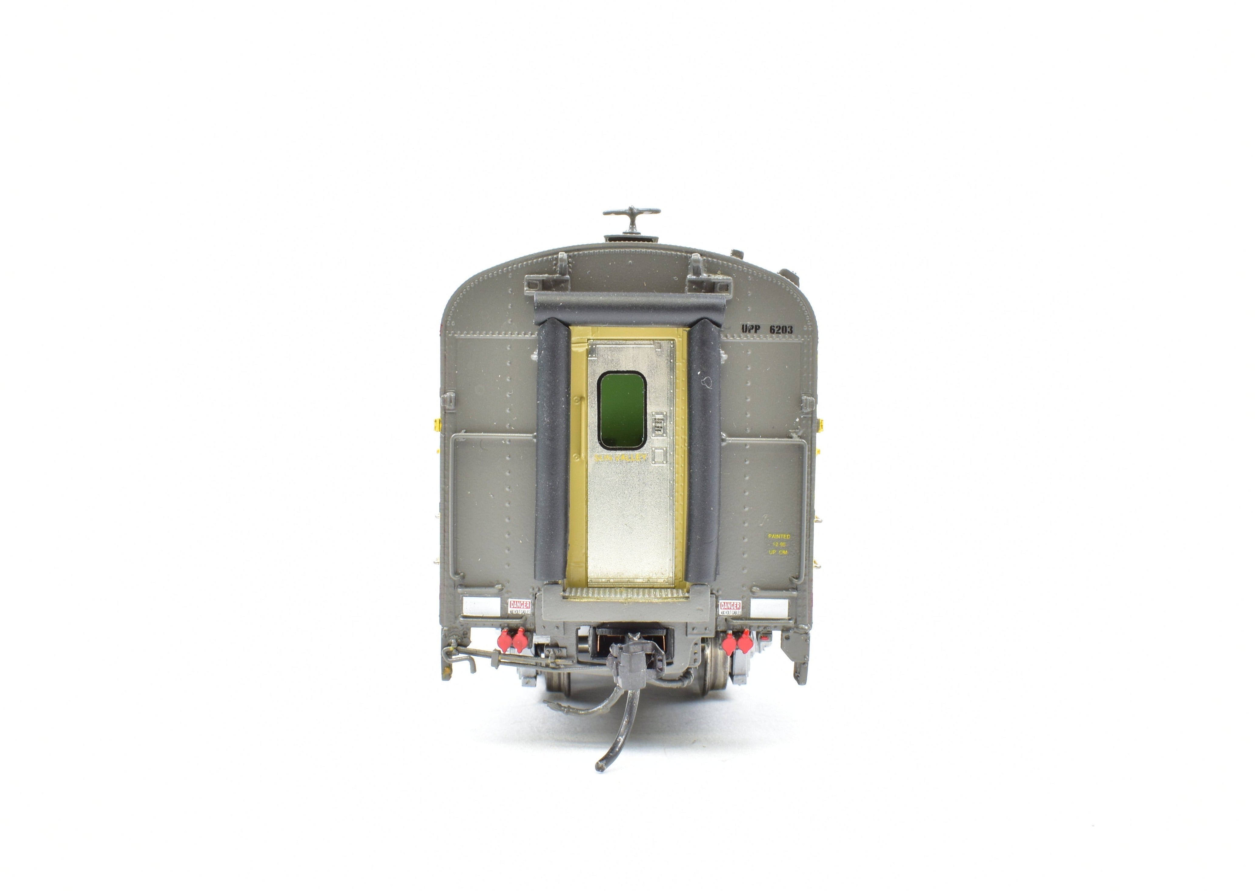 HO Scale Brass OMI Union Pacific Sun Valley Lounge FP No. 6203 by Overland Models