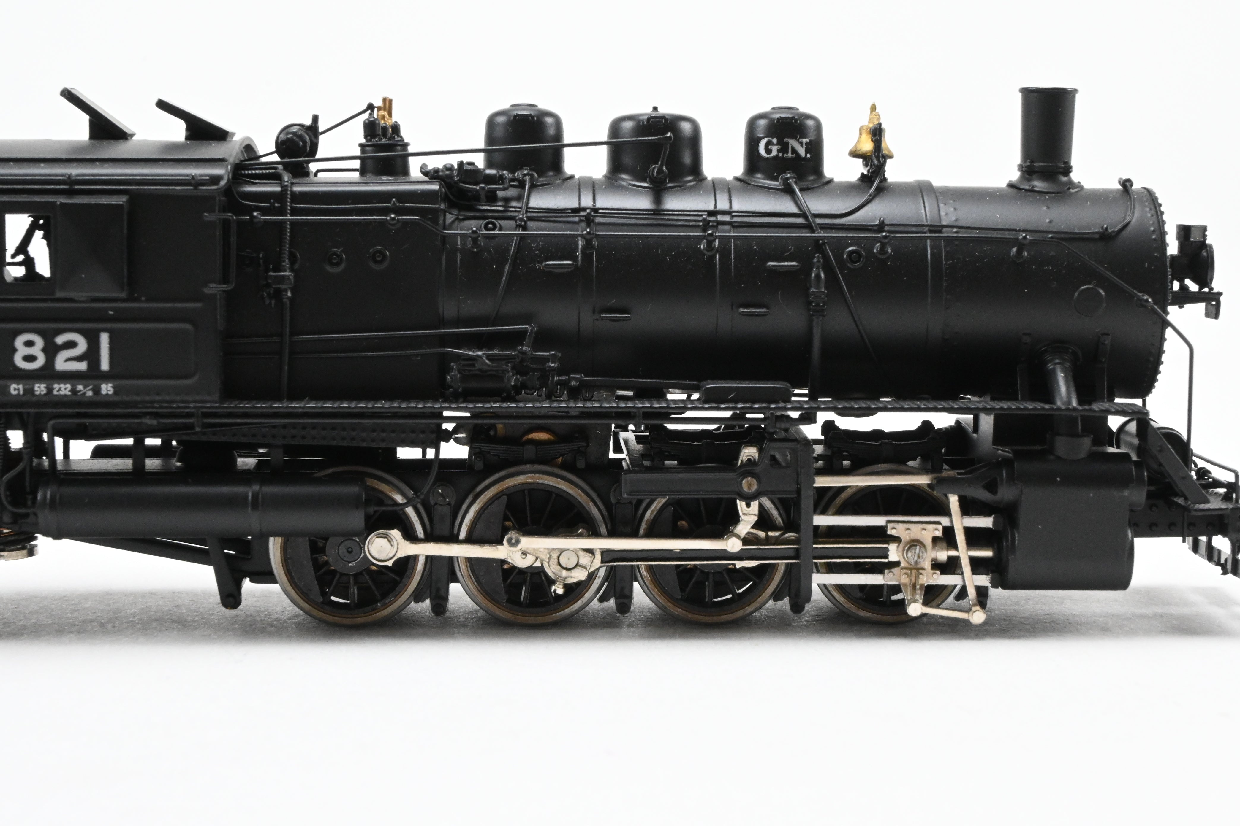 HO Scale Brass Model Train - PFM - Tenshodo Great Northern C - 1 0 - 8 - 0 Switcher Factory Painted Locomotive #821 with TPE Suspension from 1985 Production Run