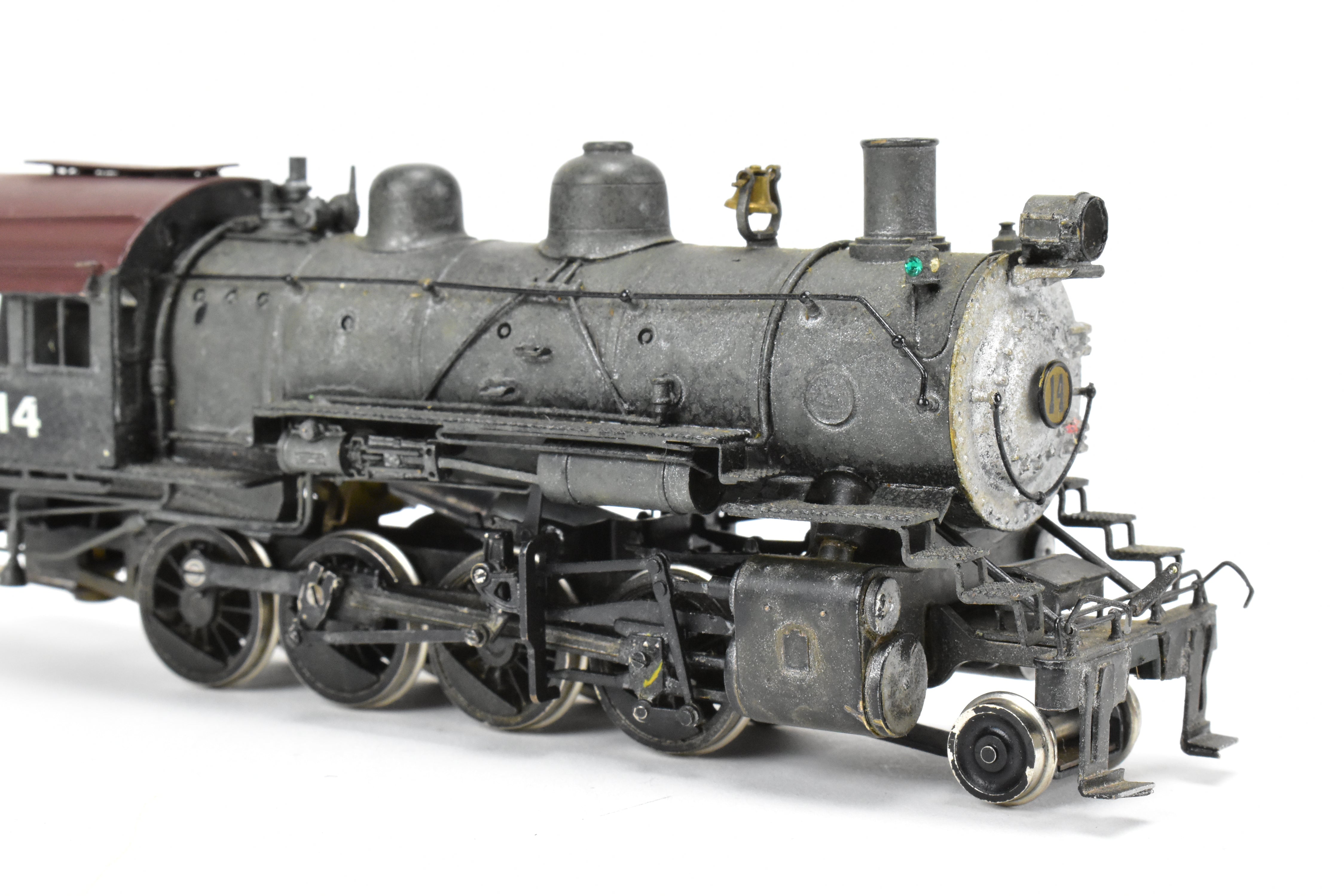 High - Quality HO Scale Brass Pacific Fast Mail Model Train - United ATSF - Santa Fe 2 - 8 - 0 Consolidation Pacific Fast Mail in Private Road Red Island #14, Sold As - Is Condition
