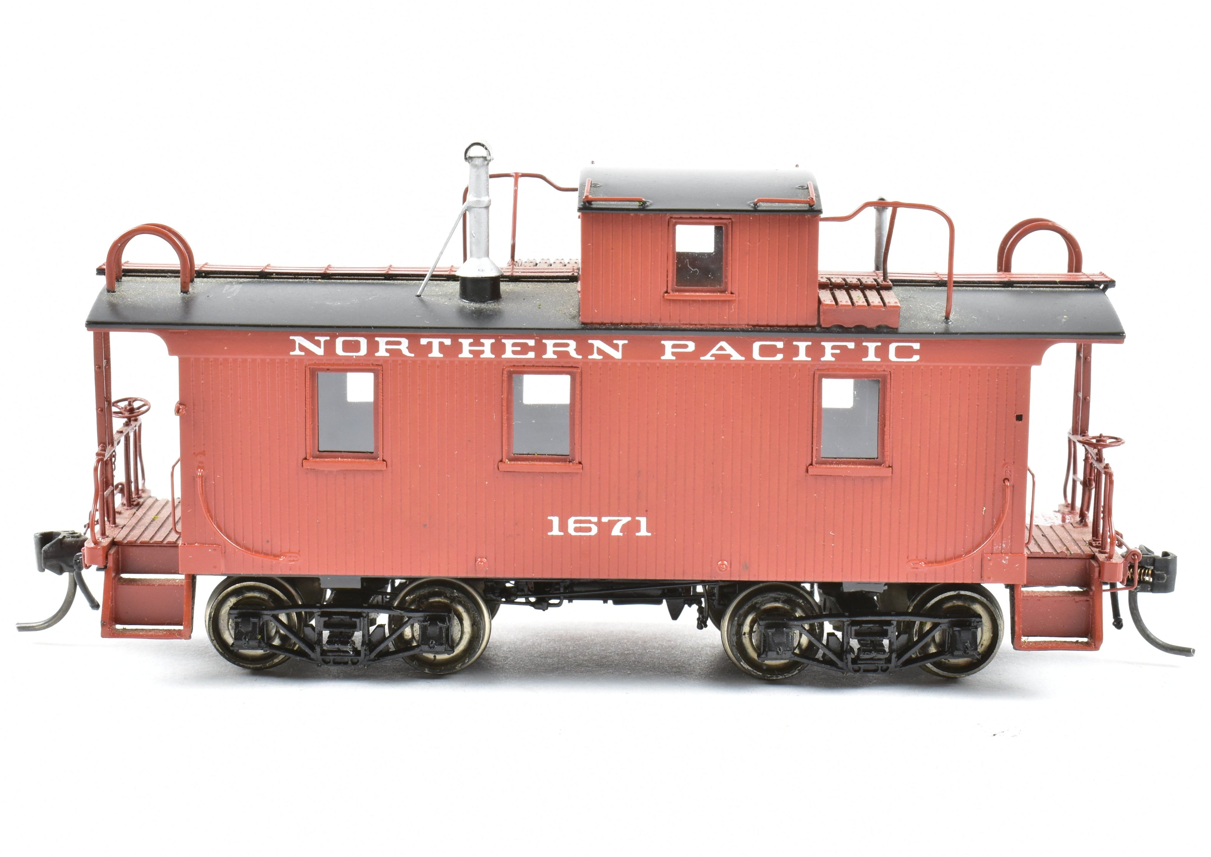 HO Scale Brass Northern Pacific 24' Wood Caboose #1600 Series V3 Factory Painted