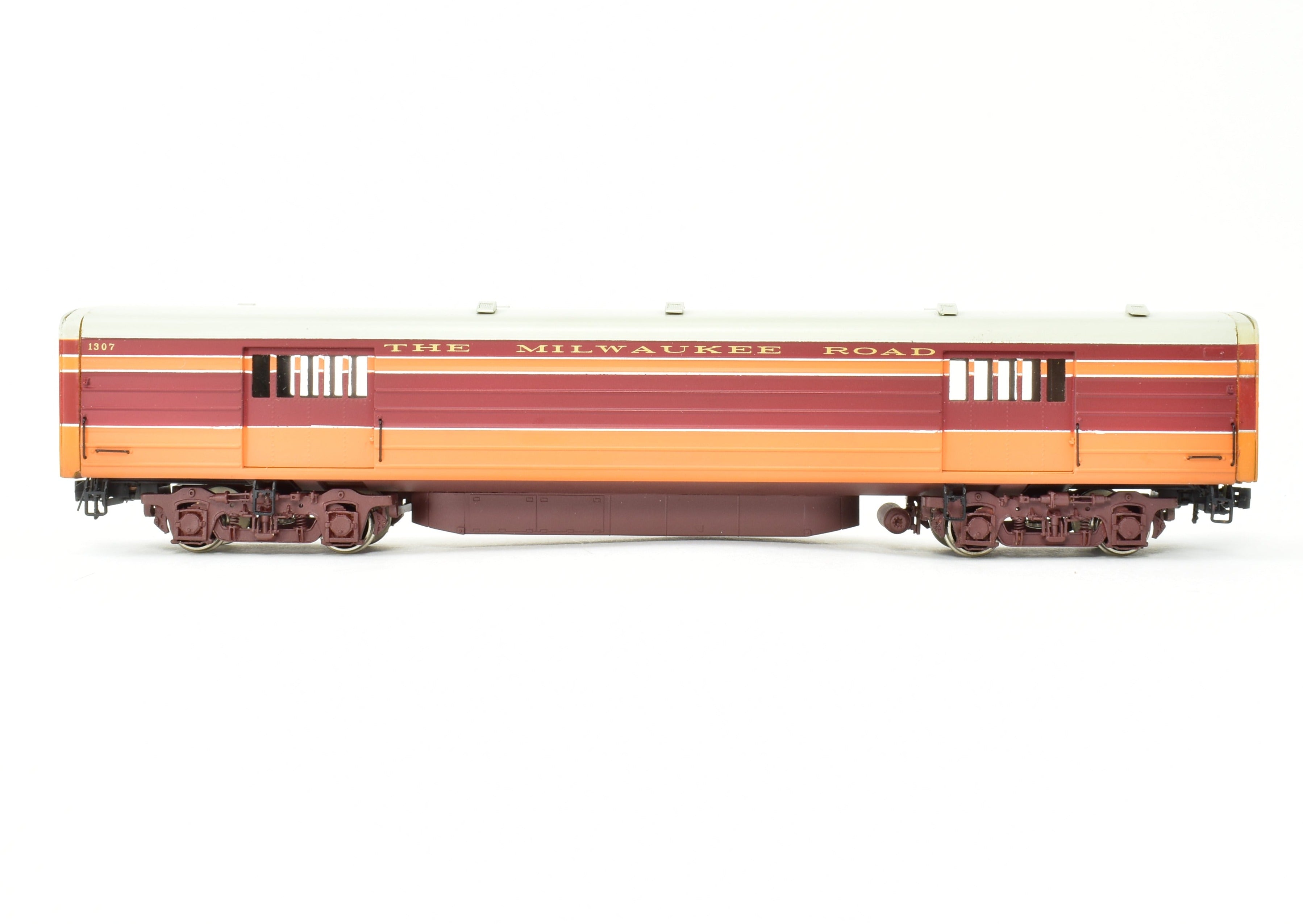 HO Scale Brass Precision Scale Co. Model - Milwaukee Road 1939 Hiawatha 60 Foot Express Baggage Car with Factory Painting