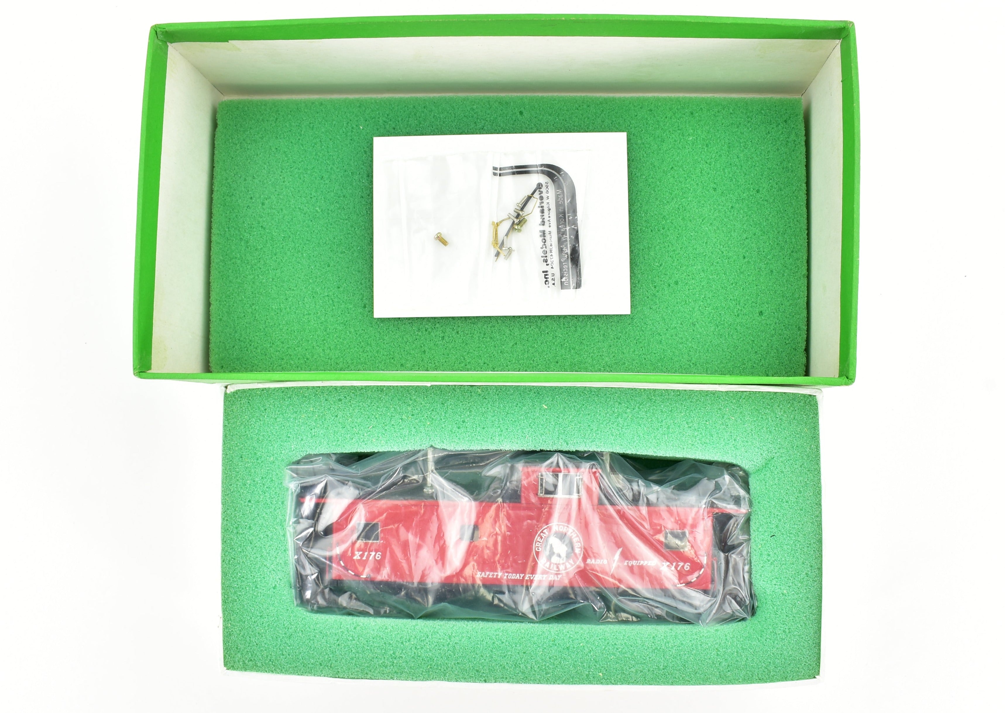 HO Scale Brass OMI - Overland Models, Inc. Great Northern GN X-176 Iron Range Caboose Model by CP