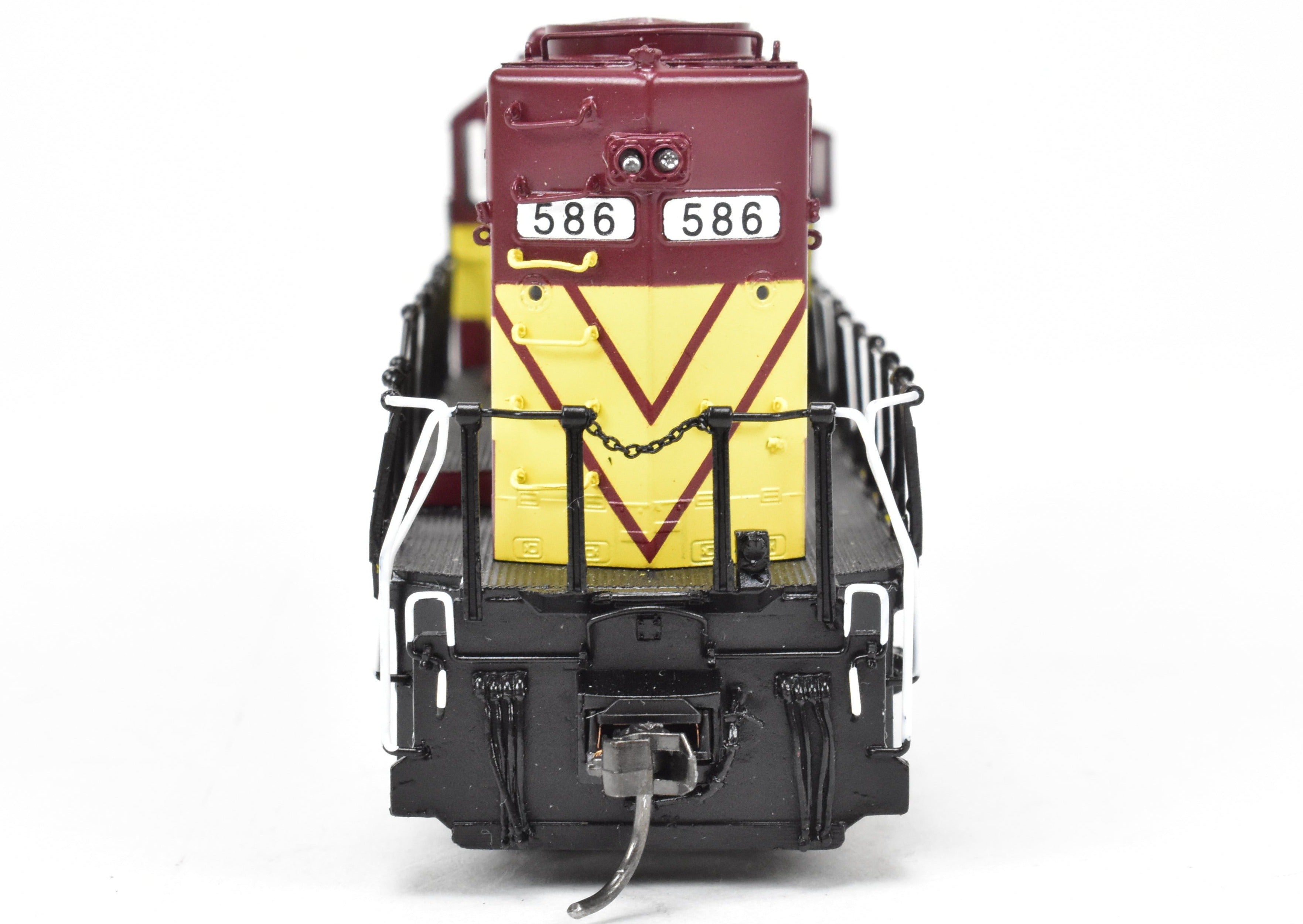 HO Scale Brass Diesel Locomotive - Overland Models, Inc. WC - Wisconsin Central EMD SDL39 Factory Painted Model No. 586