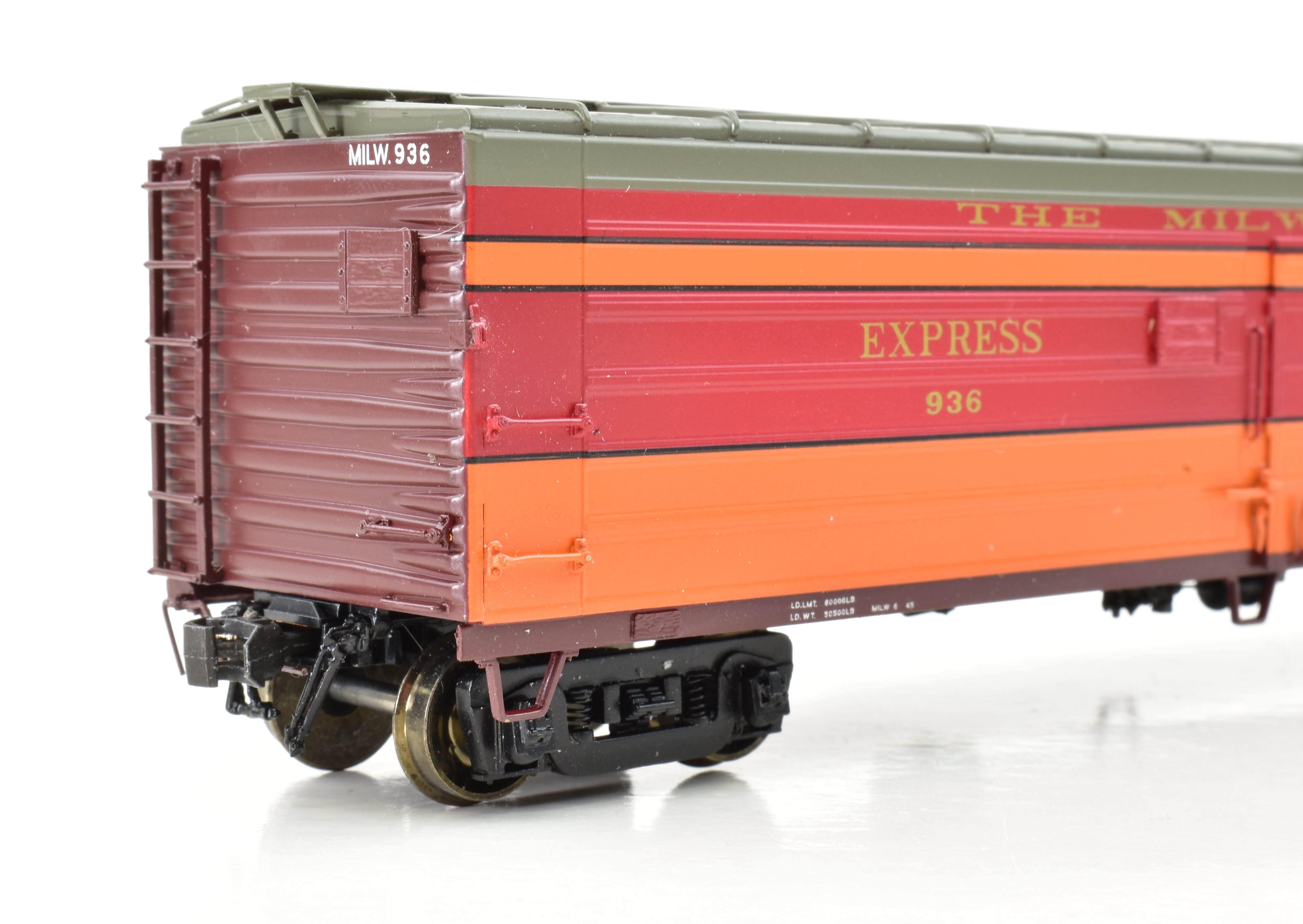 HO Scale Brass Milwaukee Road 50' Passenger Express Boxcar #936 Factory Painted