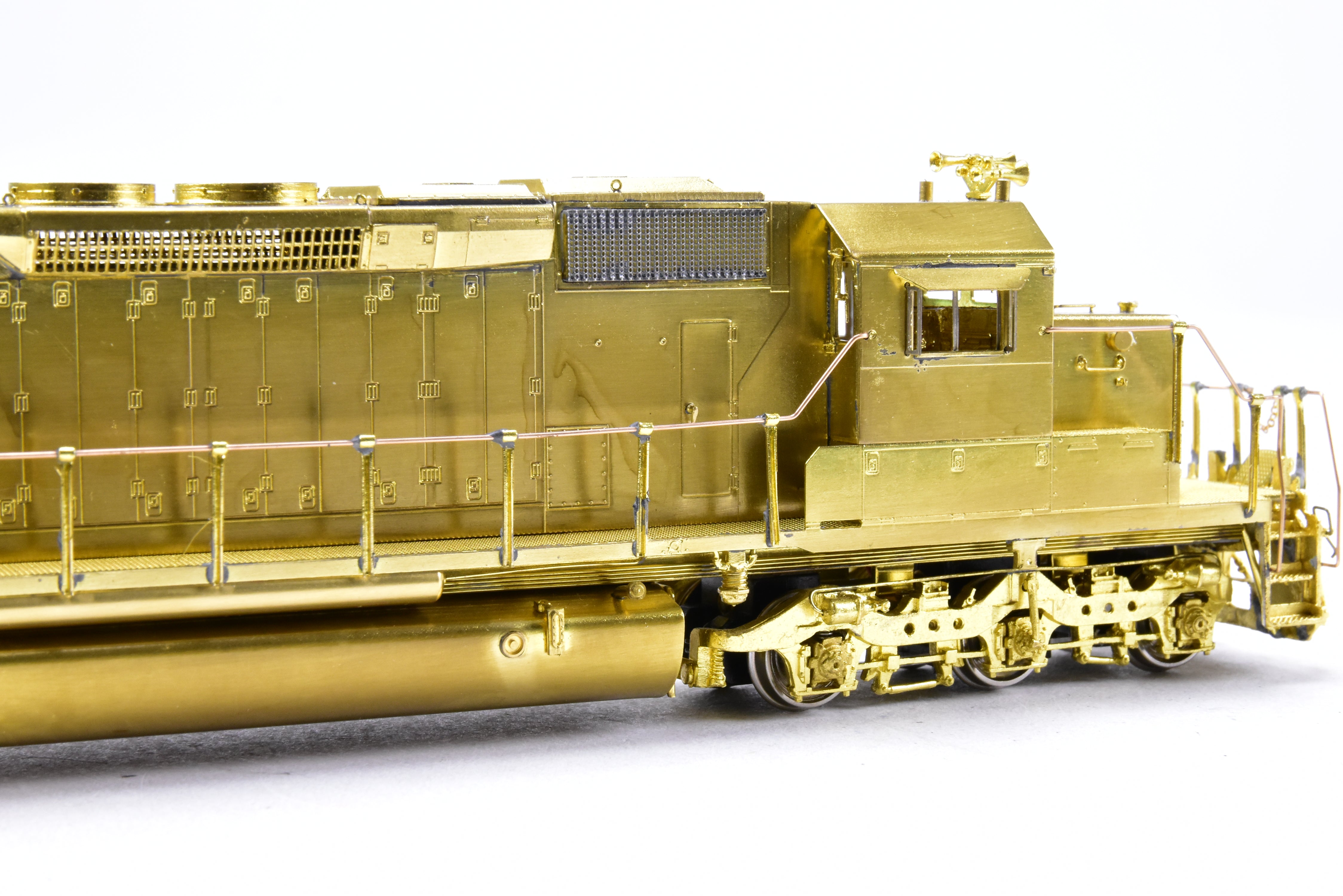 HO Brass OMI - Overland Models L&N EMD SD40-2 #8100 - 8241 with Extended Brakes