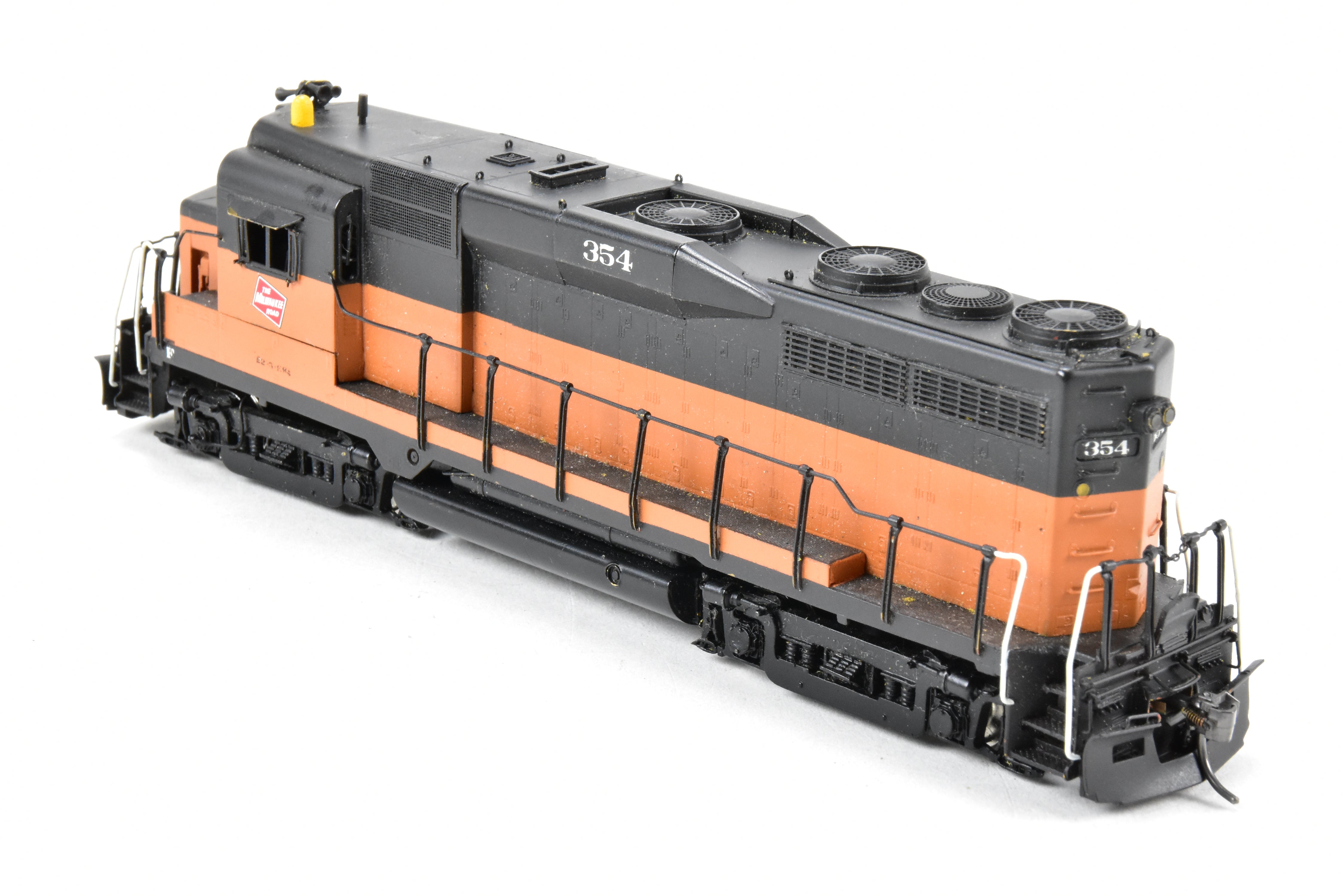 HO Scale Brass Oriental Limited Milwaukee Road EMD GP30 PH II 2250HP Model #354