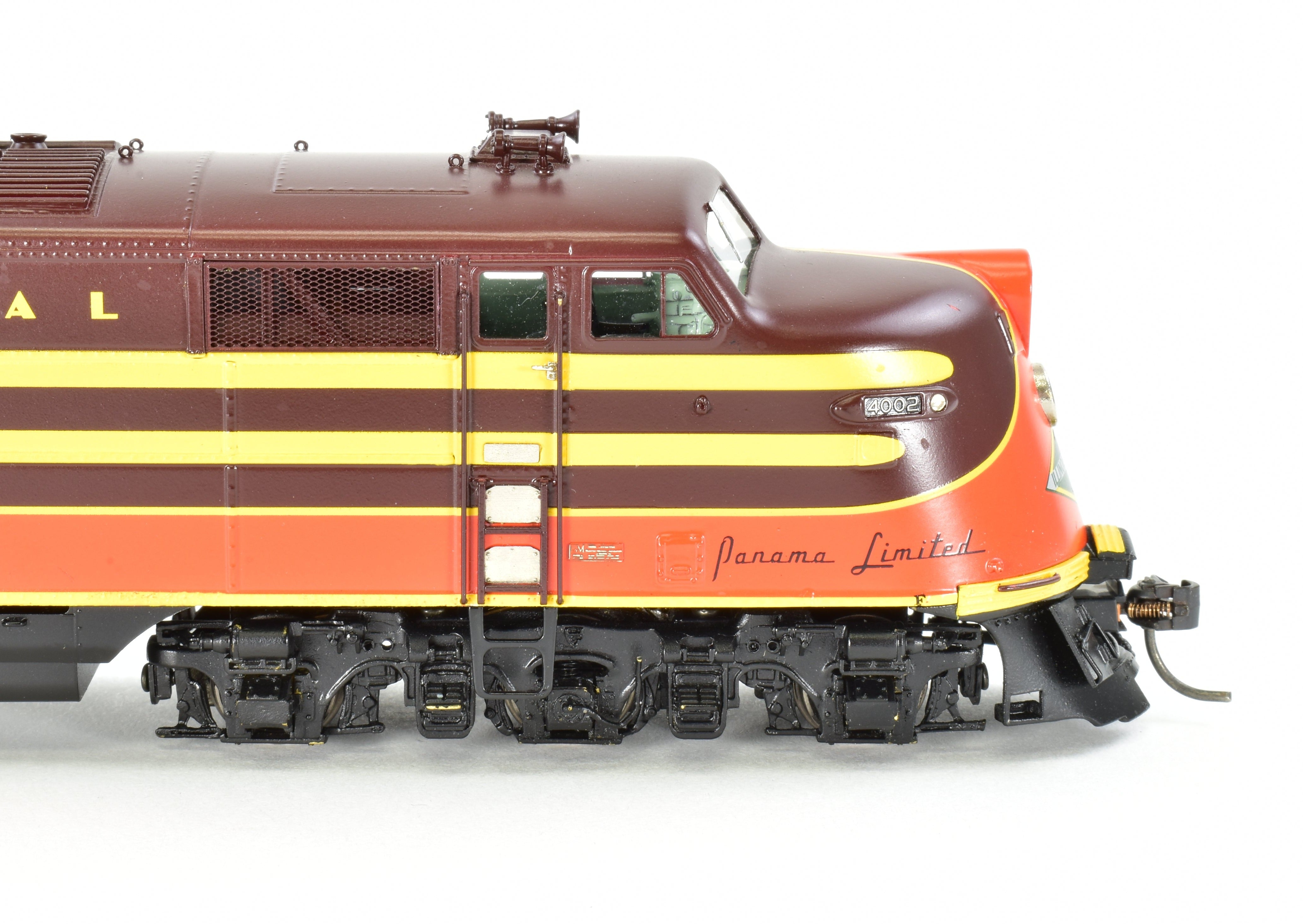 HO Scale Brass Model Train Set - Railway Classics Illinois Central 1942 Panama Limited 10-Car Set with EMD E6 AA Set F/P, Featuring ESU DCC & Sound System