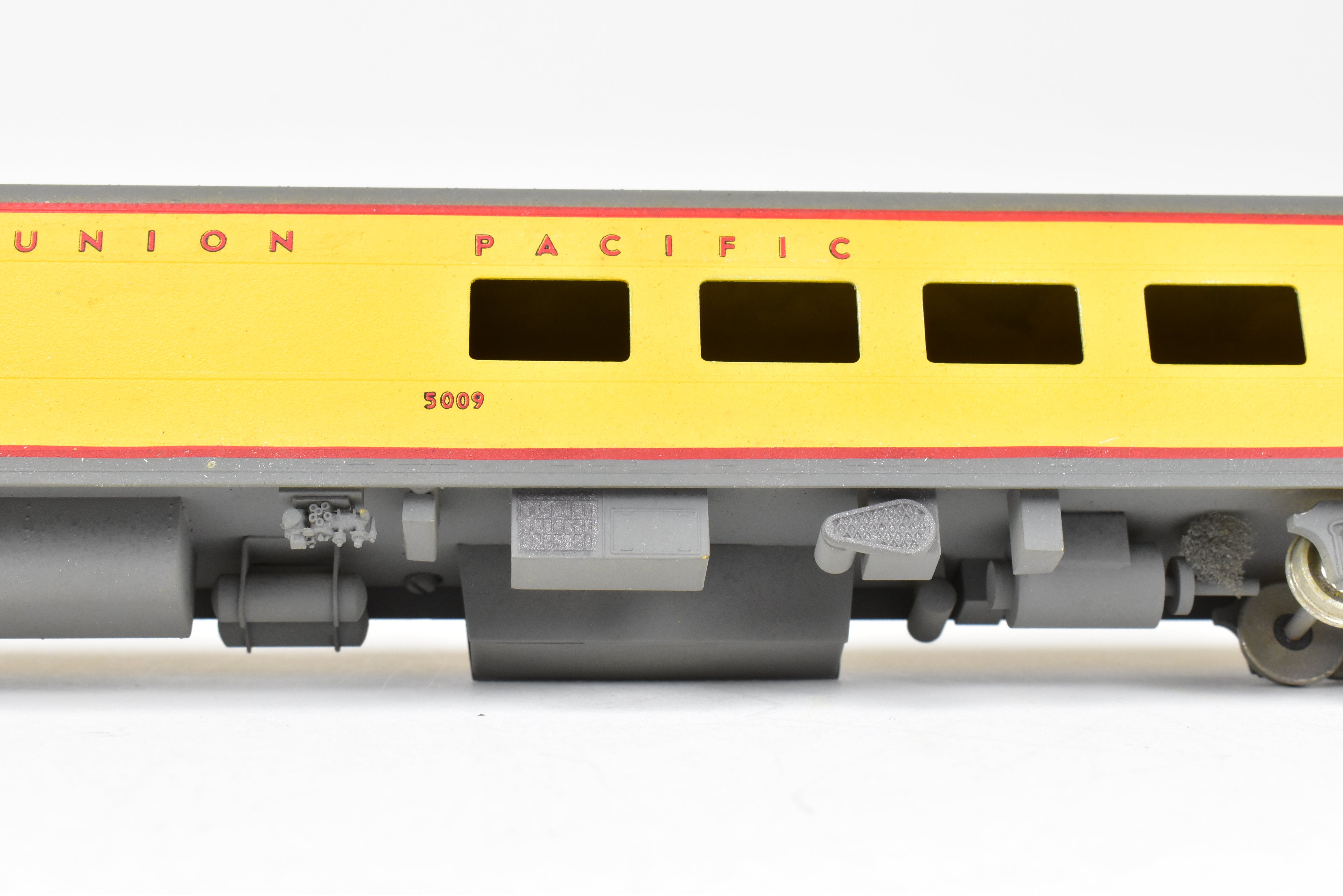 HO Scale Brass Model Train - S. Soho & Co. Union Pacific ACF #5009 Lunch Counter - Lounge Car