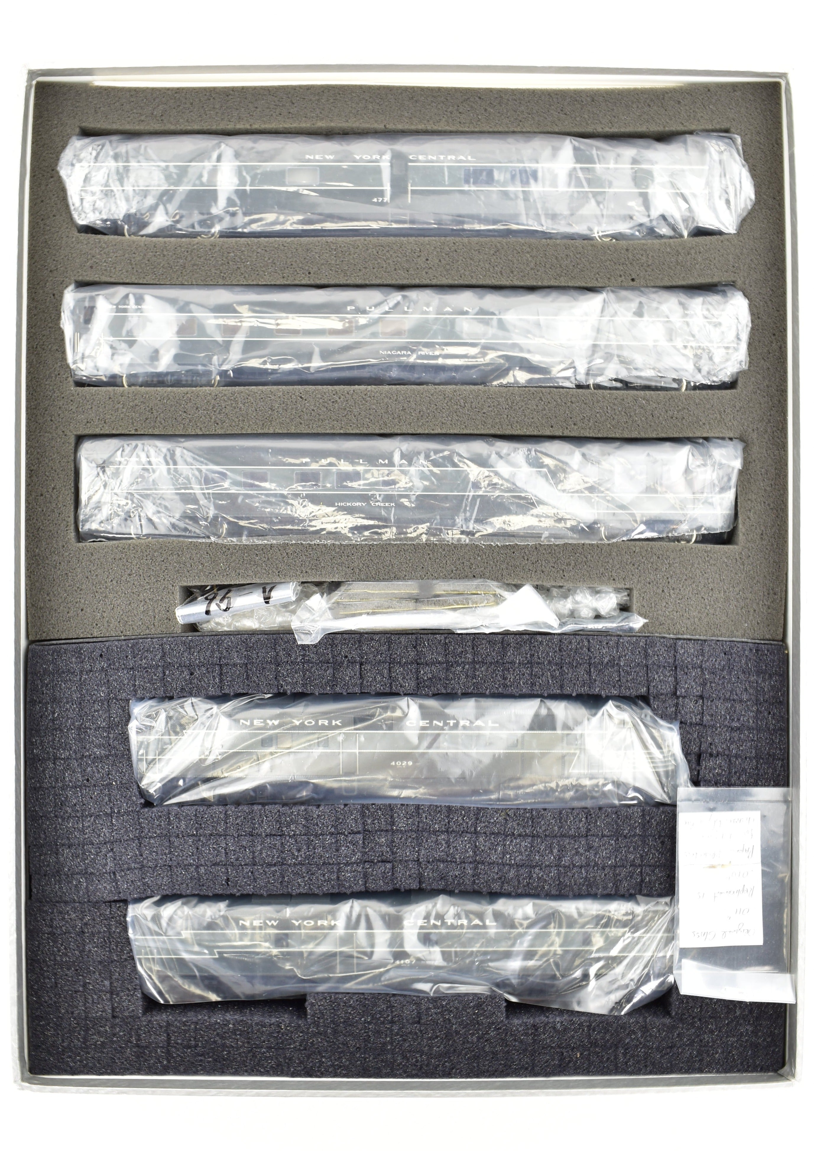 HO Scale Brass Model Train Set - Erie Limited NYC - New York Central 1948 20th Century Limited with 2 E7 A/B Locomotives and 9-Car Set