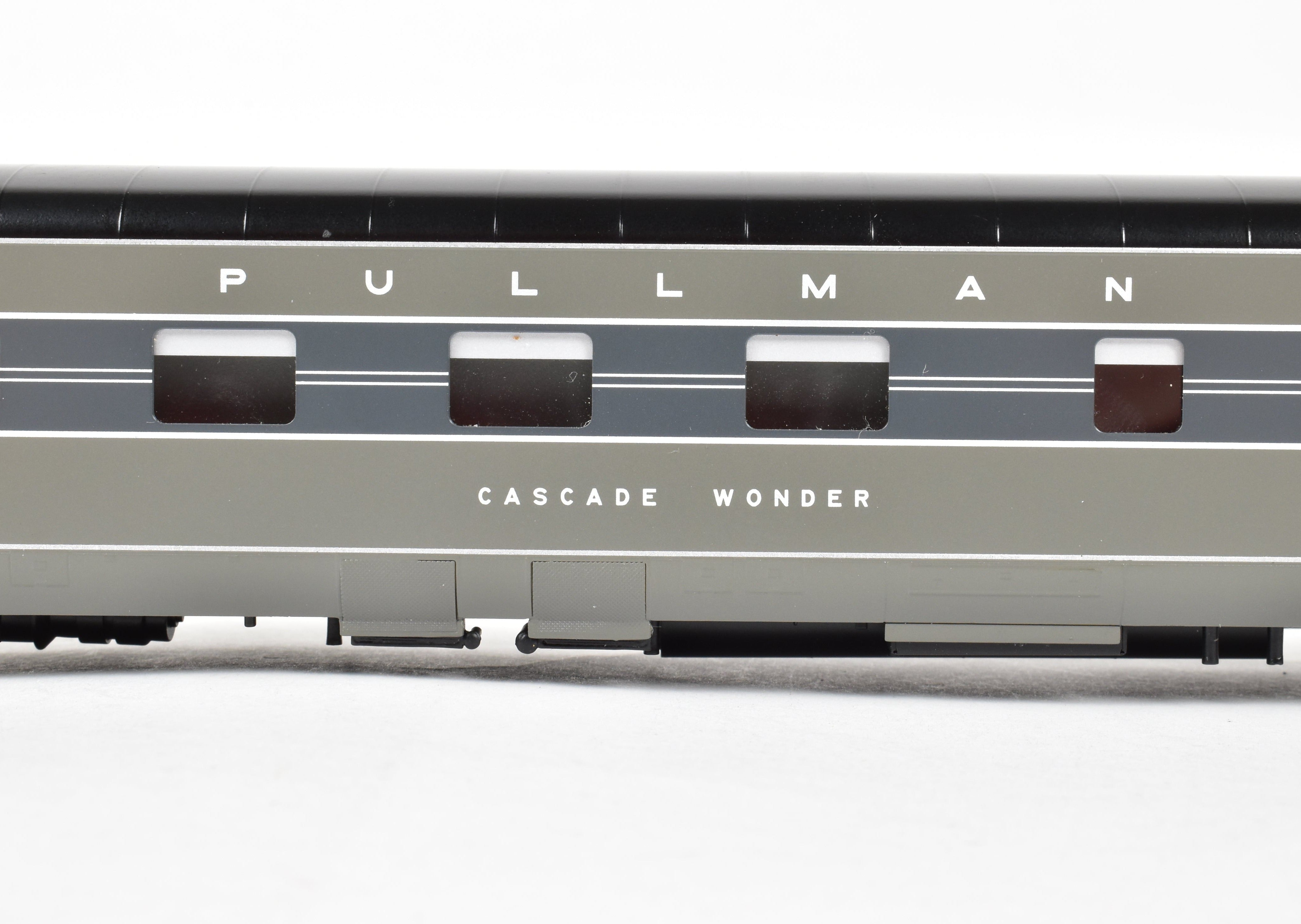 HO Scale Brass Passenger Car Set - Challenger Imports NYC - New York Central 1940 20th Century Limited 10-Car Passenger Train Collection