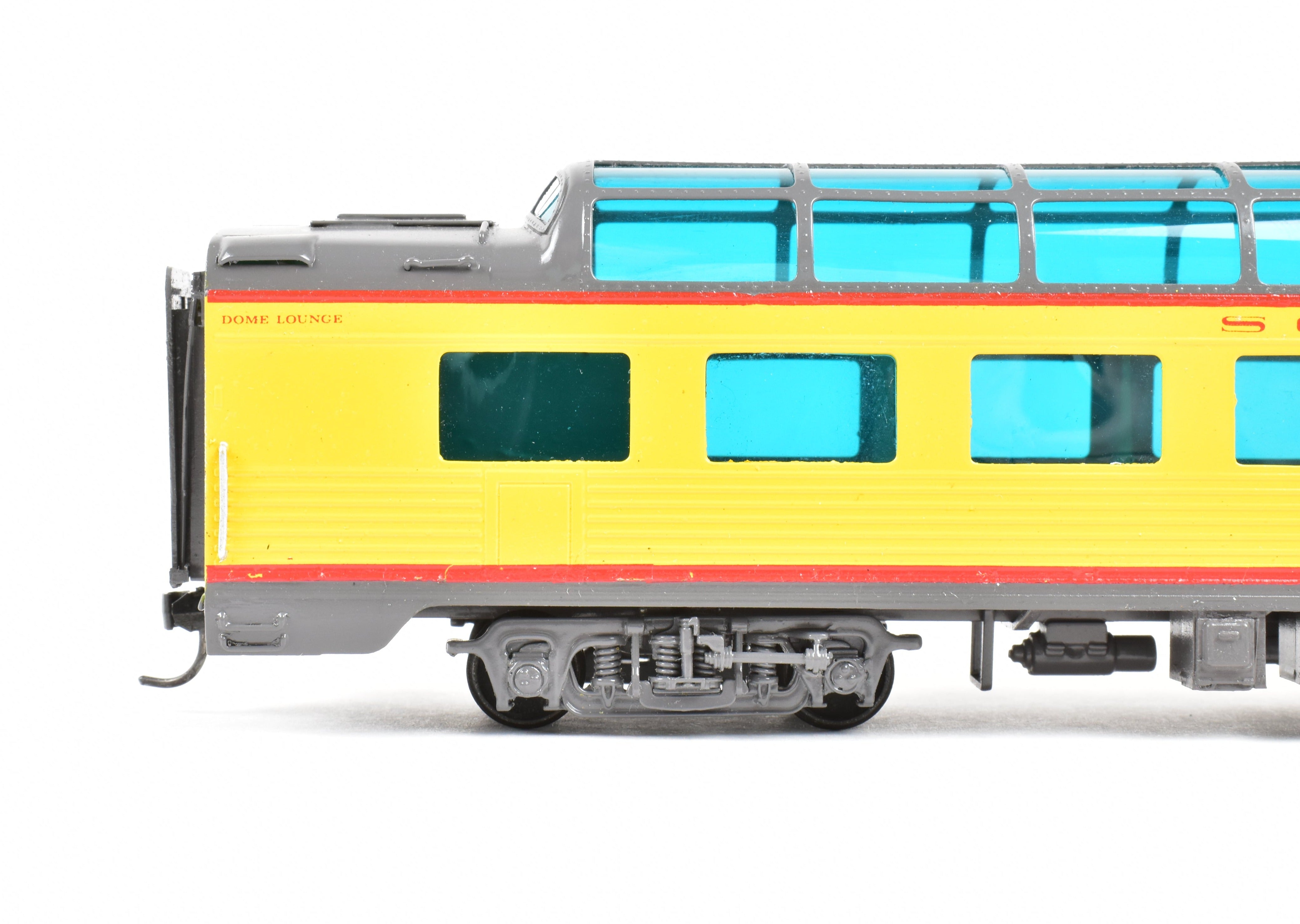 High - Quality HO Scale Brass Model Railroad Car - Southern Pacific 3/4 Dome #3603 with Corrugated Design, Custom Painted and Upgraded for Soho SP