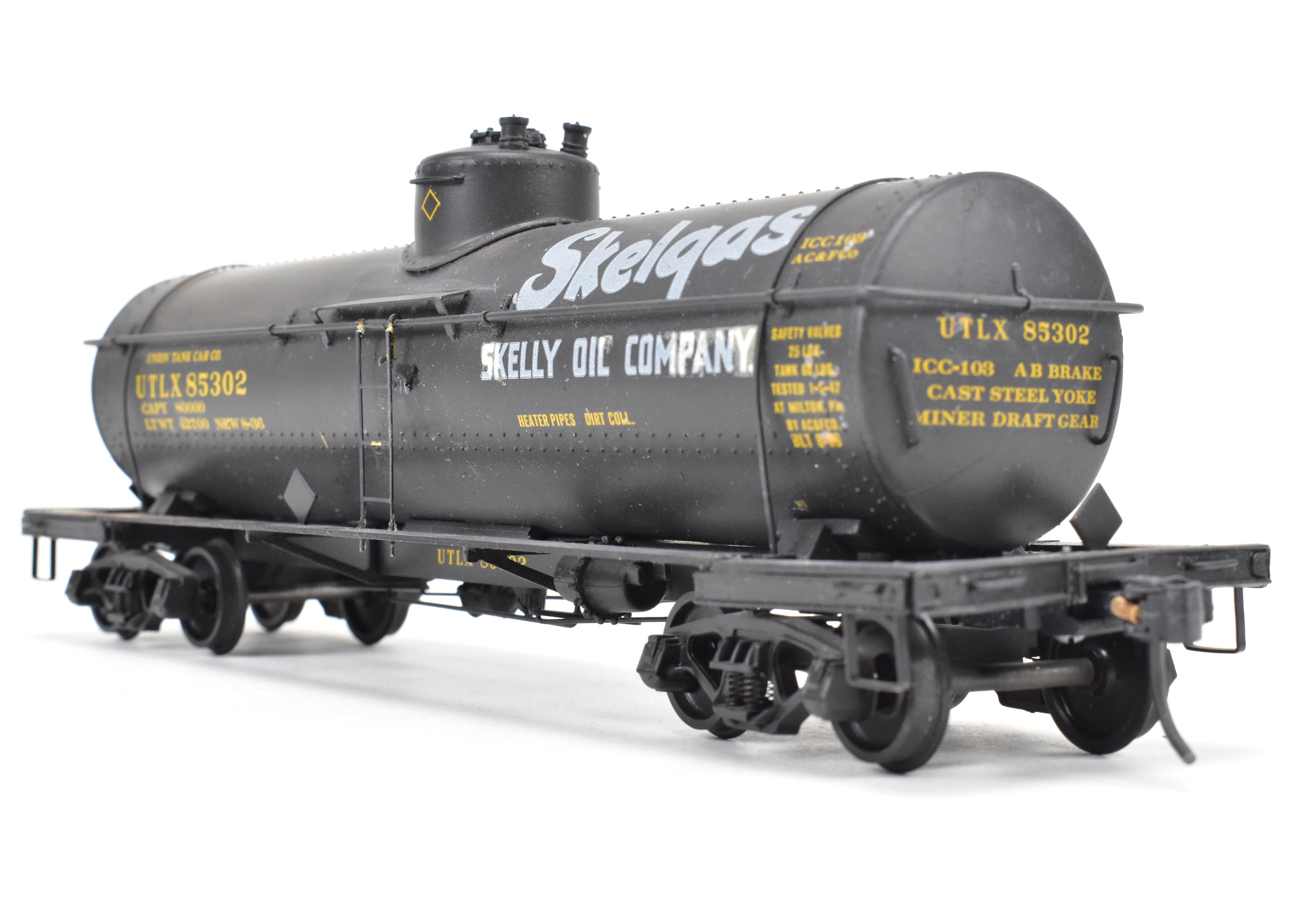 O Scale Custom-Painted Brass Single-Dome Tank Car for Skelly Oil Co.