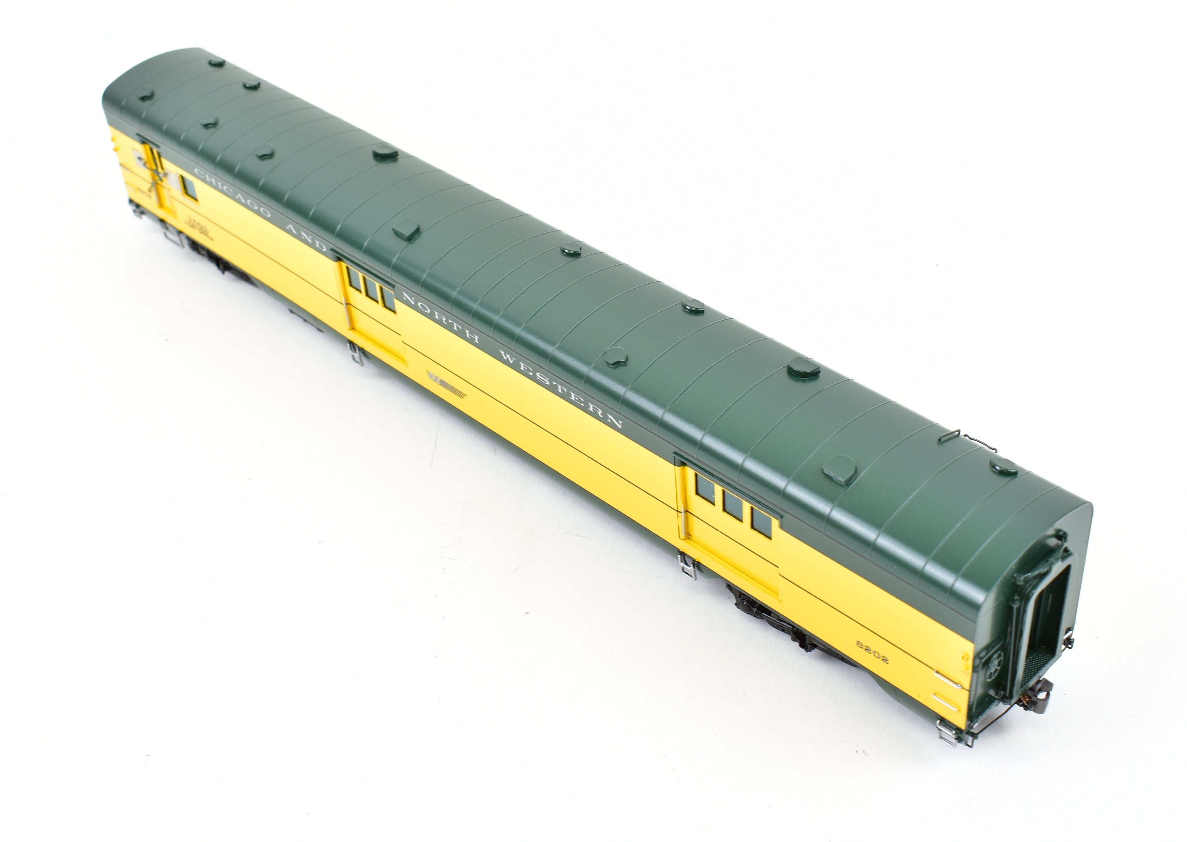 HO Scale Brass C&NW Chicago and North Western 400 Baggage 15' Mail RPO Car #8202