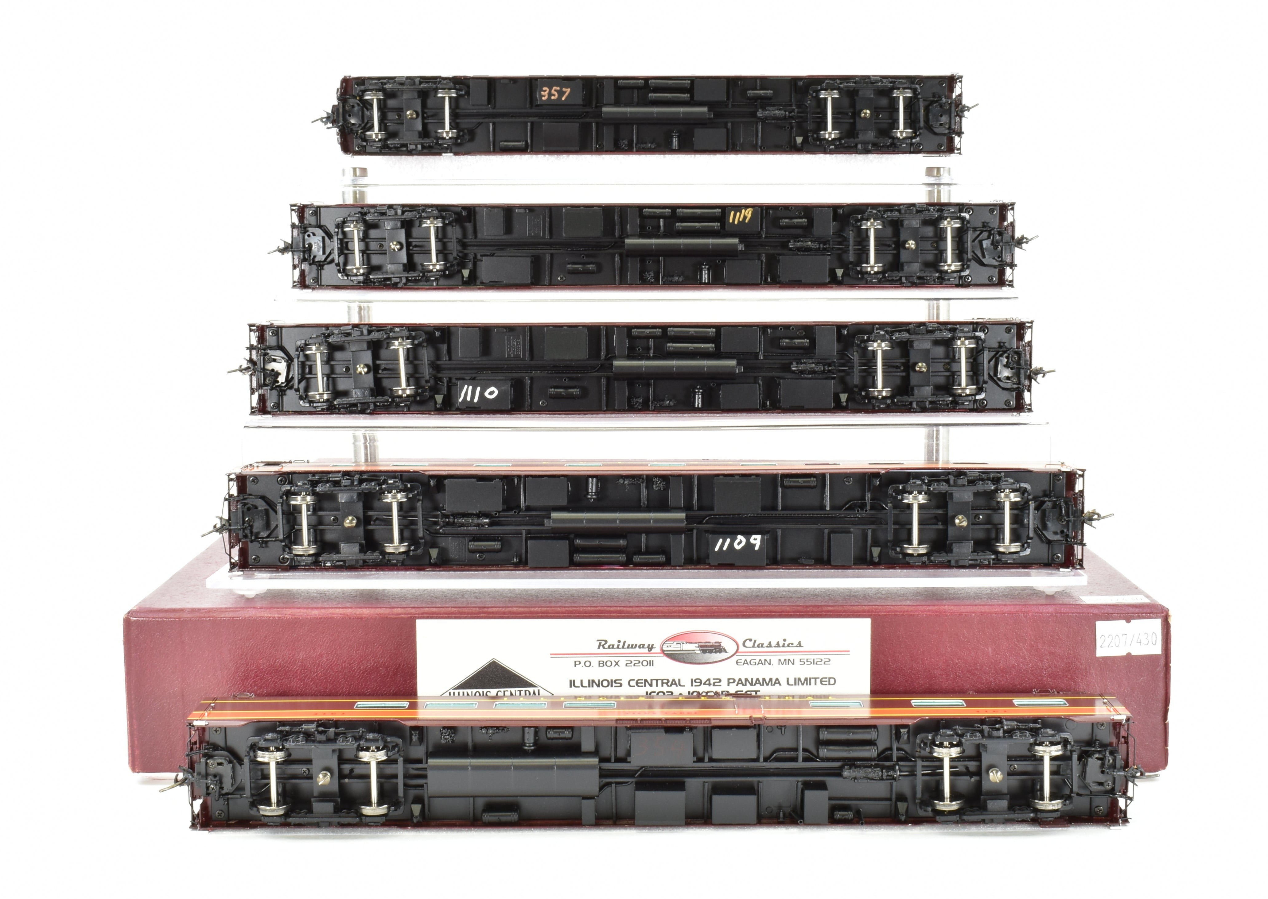 HO Scale Brass Model Train Set - Railway Classics Illinois Central 1942 Panama Limited 10-Car Set with EMD E6 AA Set F/P, Featuring ESU DCC & Sound System