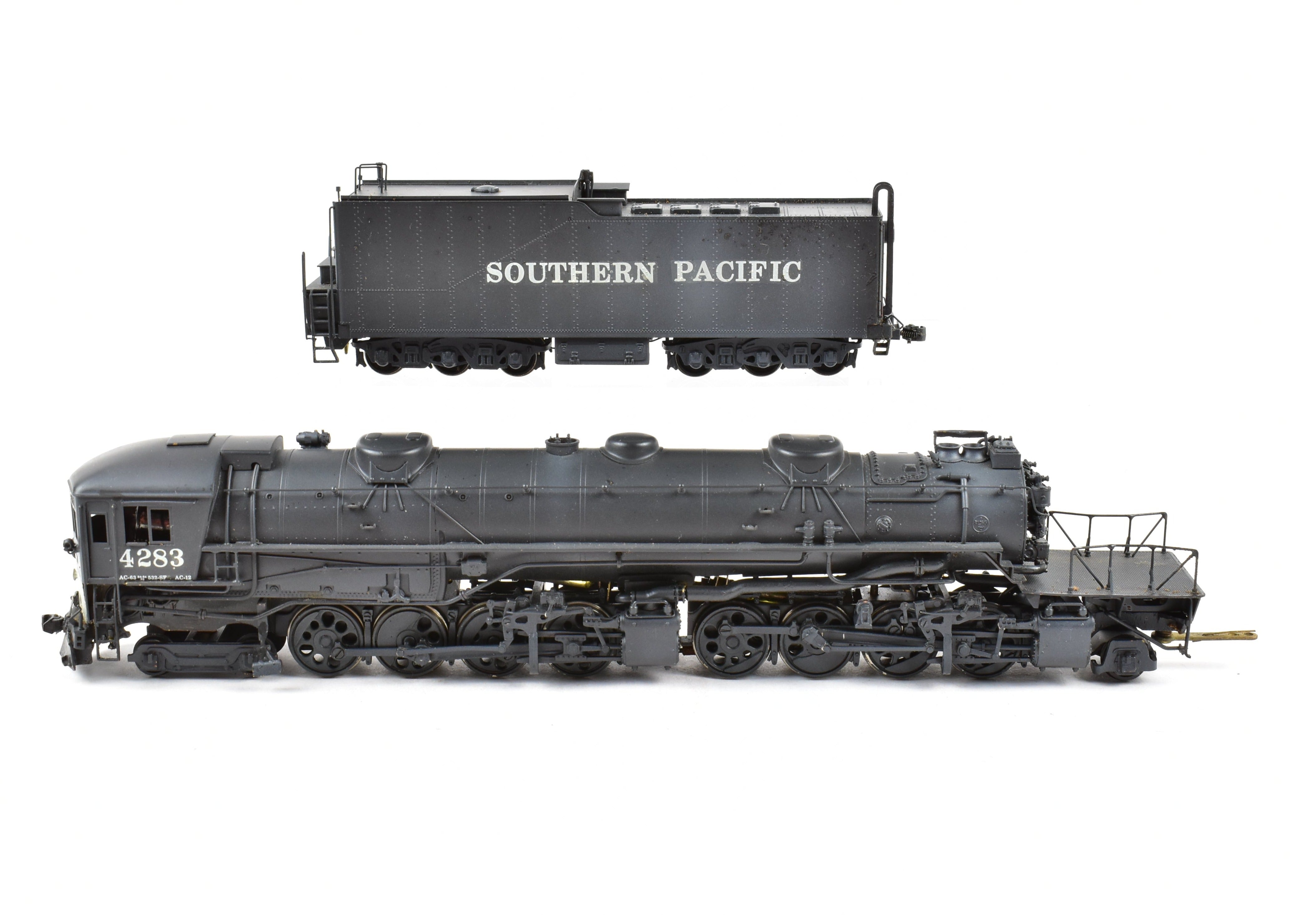 HO Scale Brass Balboa Southern Pacific AC - 12 4 - 8 - 8 - 2 Cab Forward #4283 Weathered Model