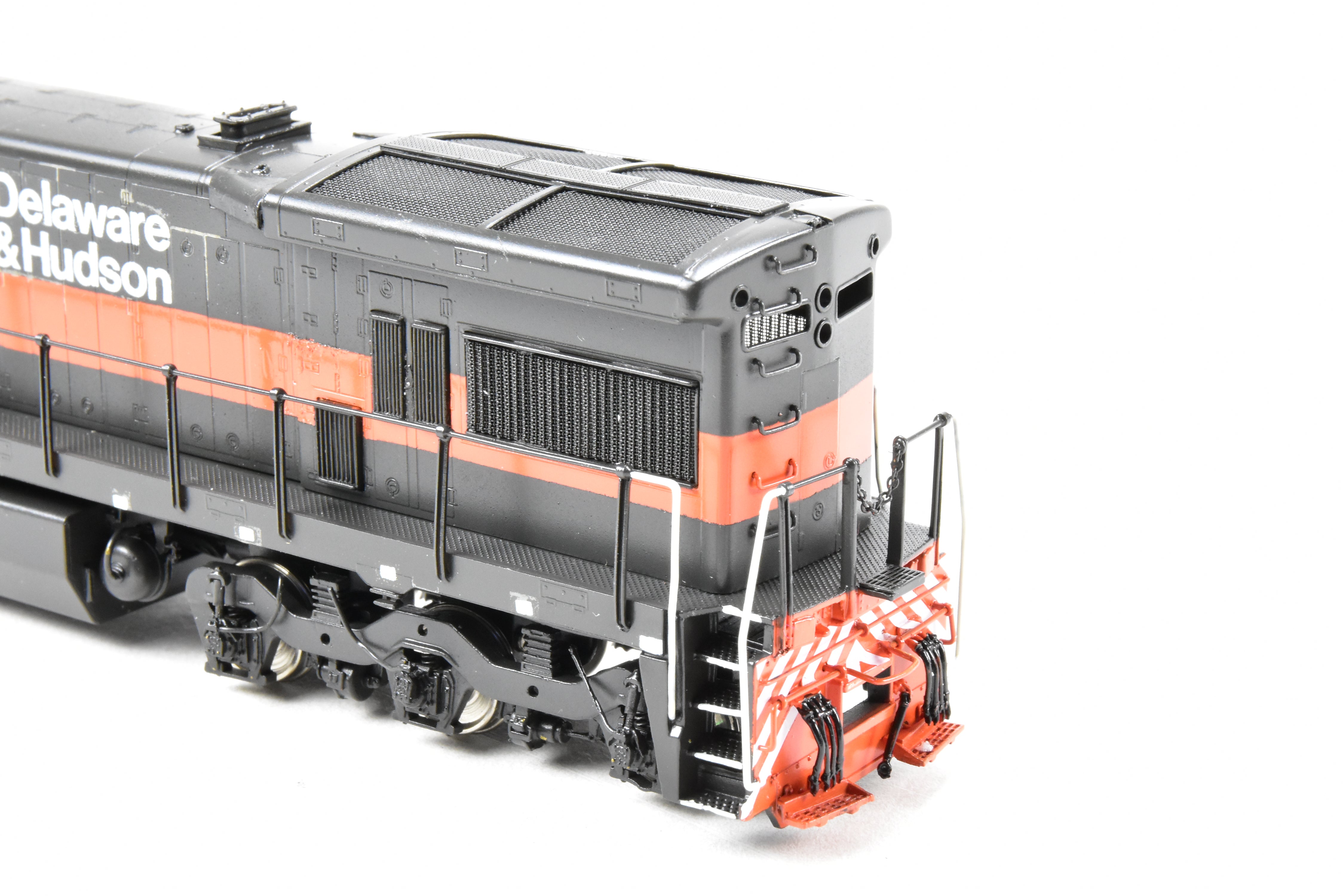 HO Scale Brass OMI Gilford GE U33C Custom Painted Delaware & Hudson No. 650 Model