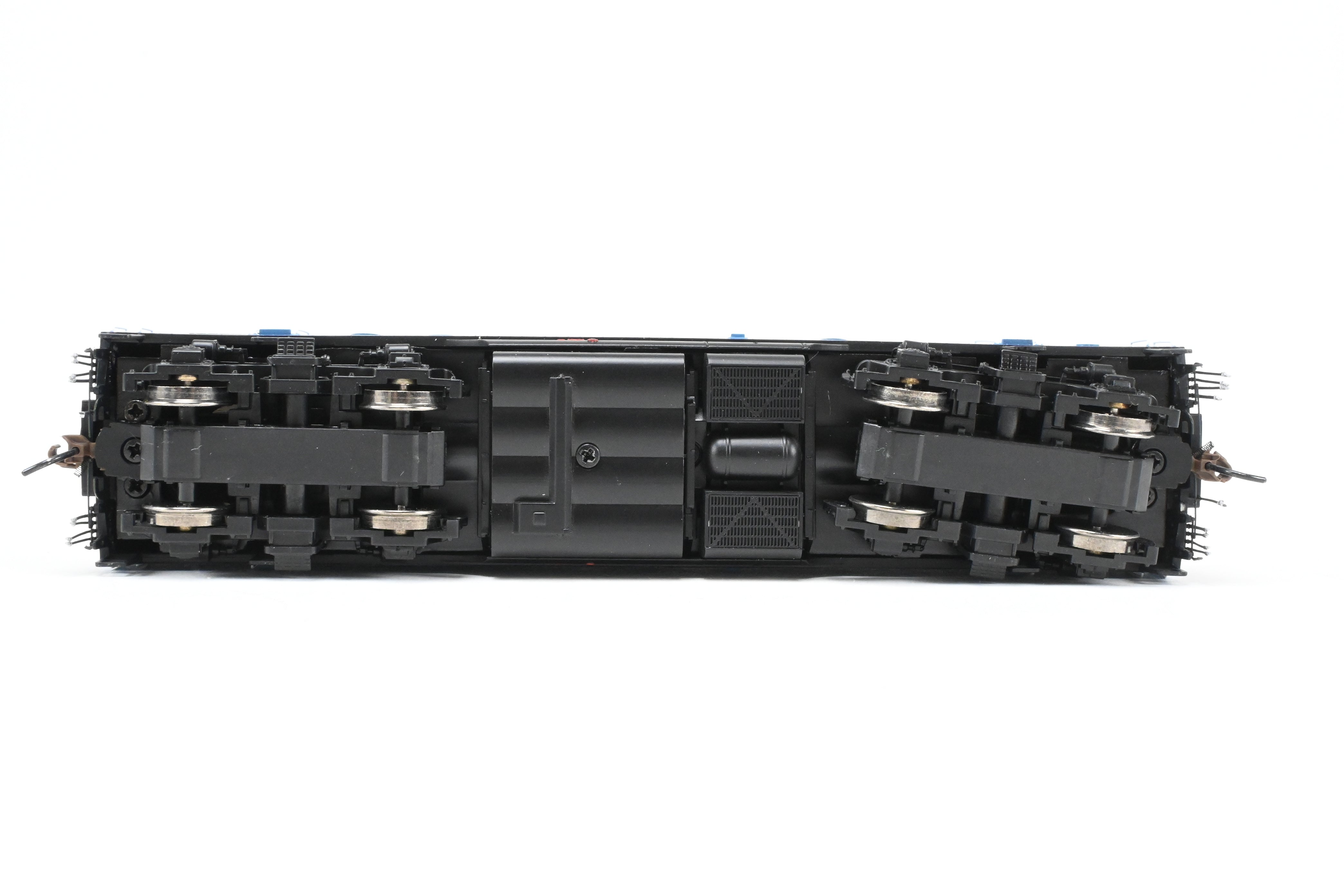 Athearn Genesis B&M Boston & Maine EMD F2-A/F2-B Passenger Set with Tsunami2 DCC & Sound
