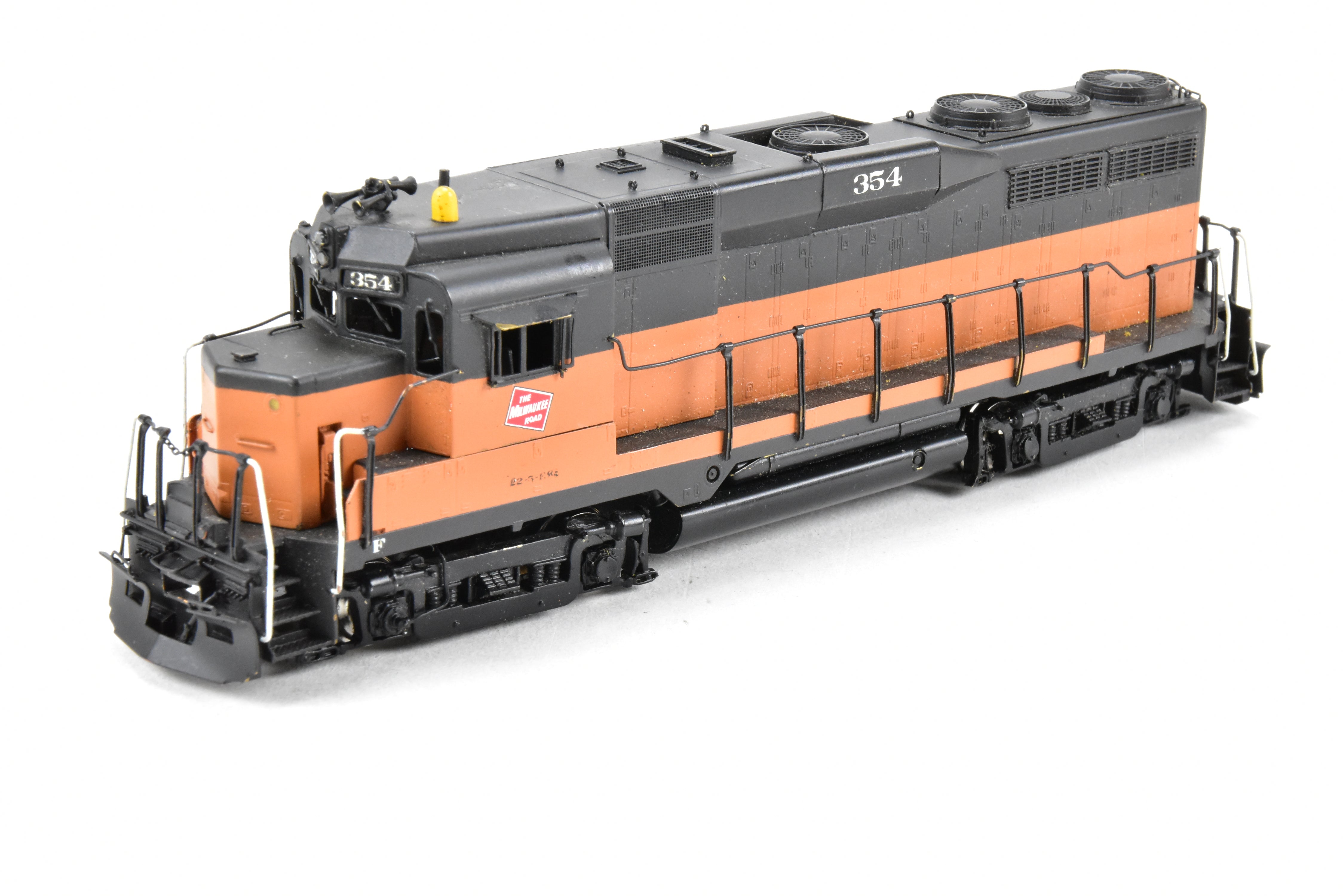 HO Scale Brass Oriental Limited Milwaukee Road EMD GP30 PH II 2250HP Model #354