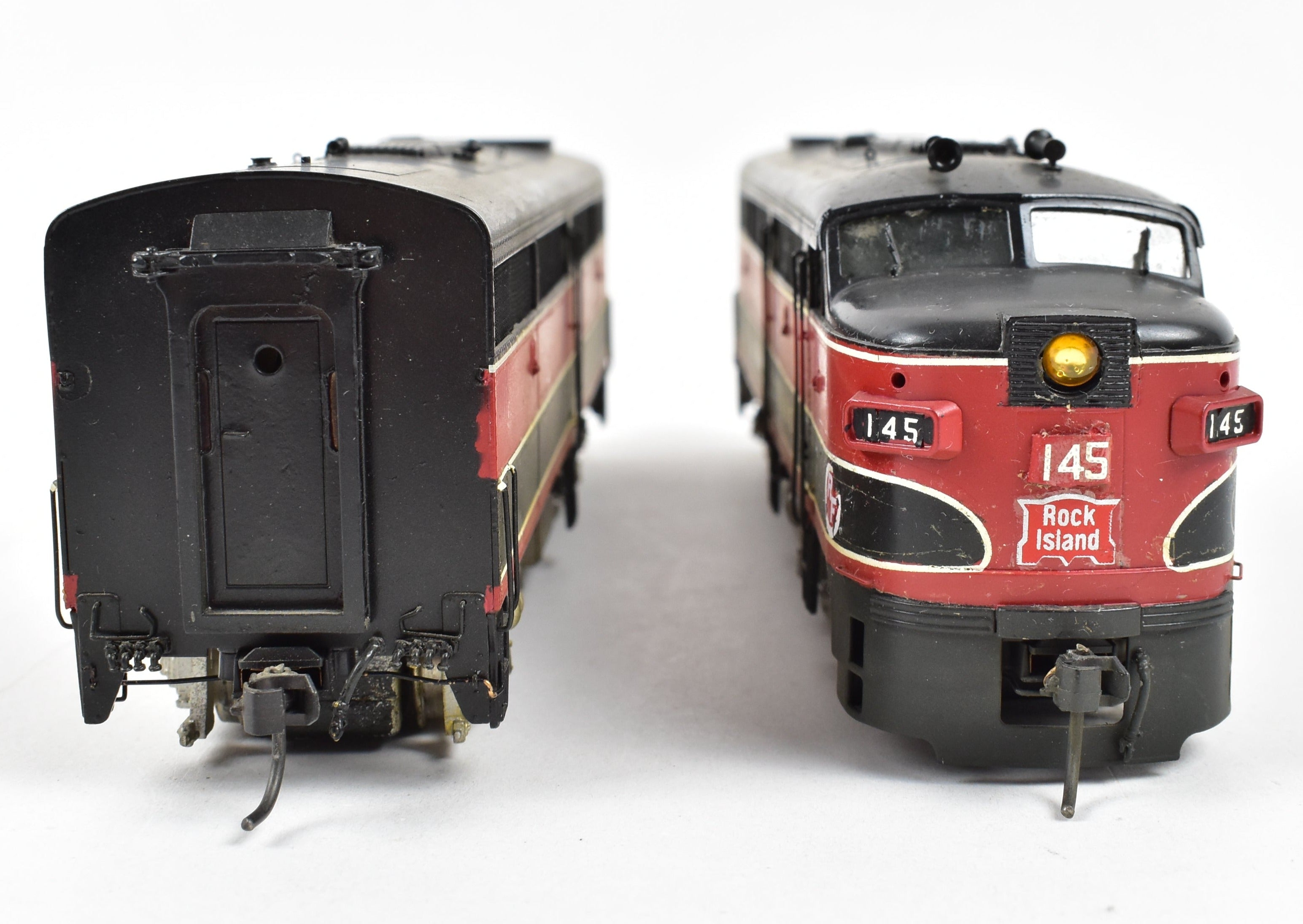 HO Scale Brass Model Train Key Imports CRI&P - Rock Island l ALCO FA-1/FB-1 Set Phase II CP and Weathered Version No. 145