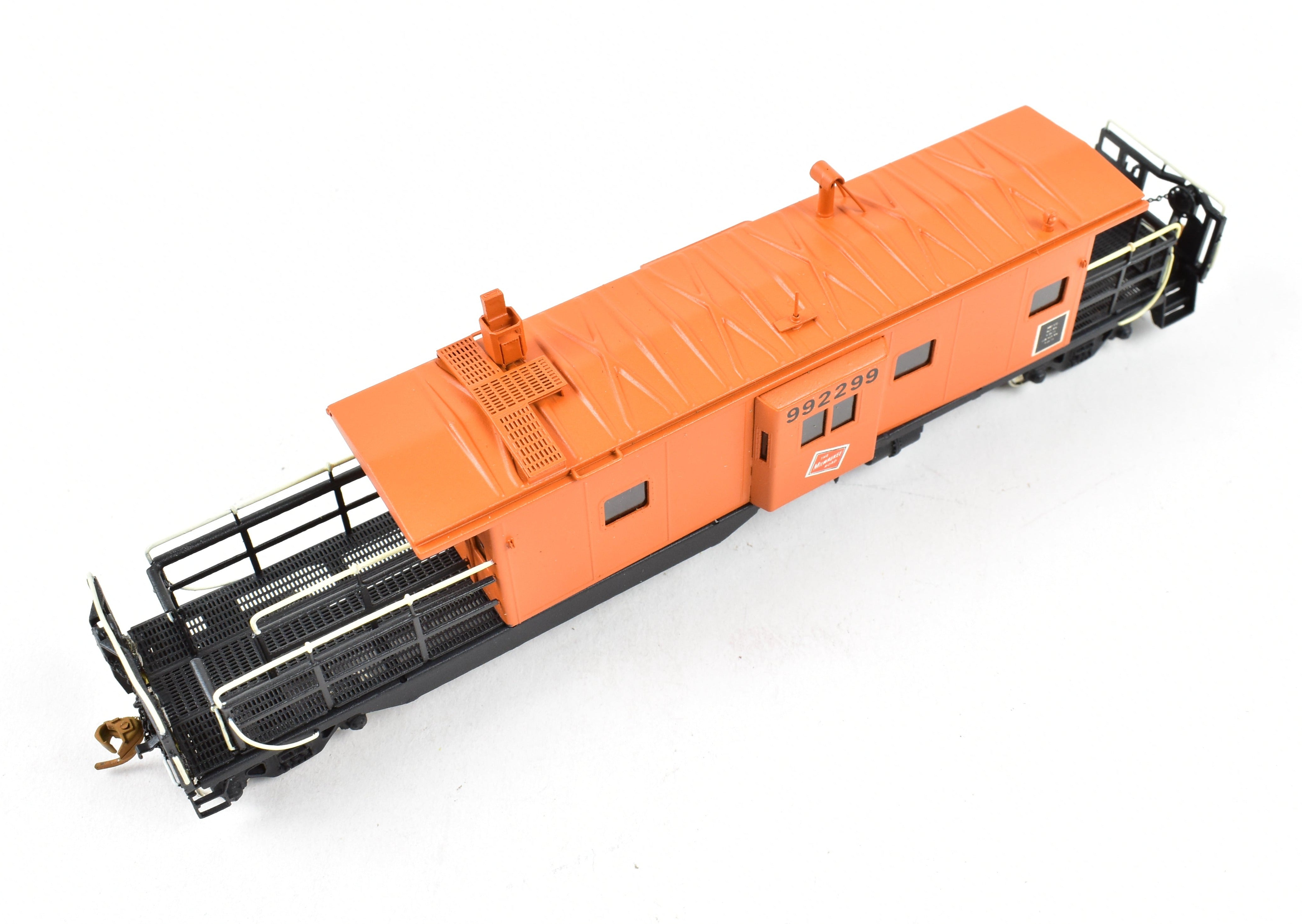 HO Scale Brass OMI - Overland Models, Inc. Milwaukee Road Bay Window Long Caboose Professionally Painted Model Train Car