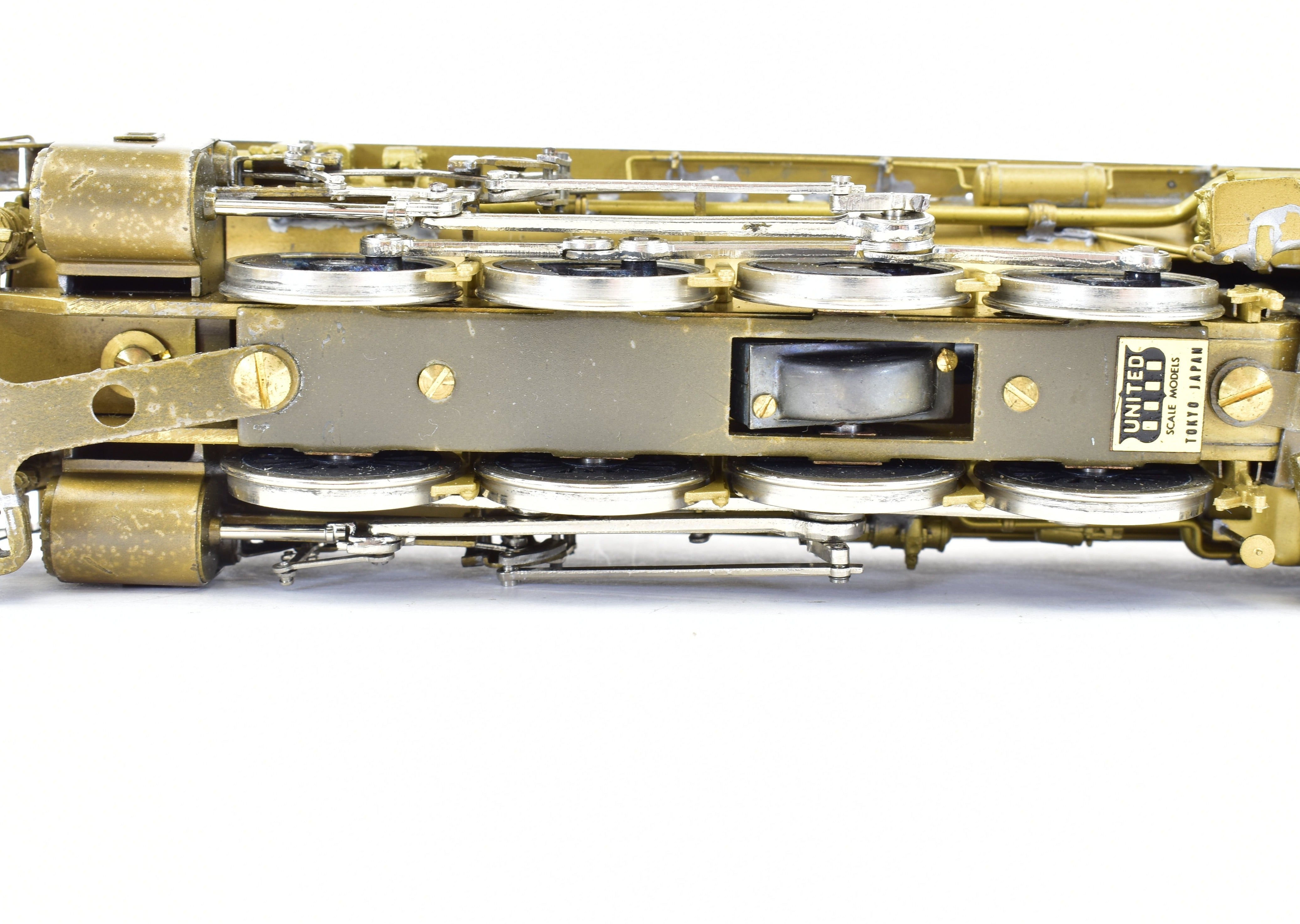 High - Quality HO Scale Brass Pacific Fast Mail (PFM) Model Train - United C&O, Chesapeake & Ohio 2 - 8 - 4 Alco Kanawha, 1977 Edition