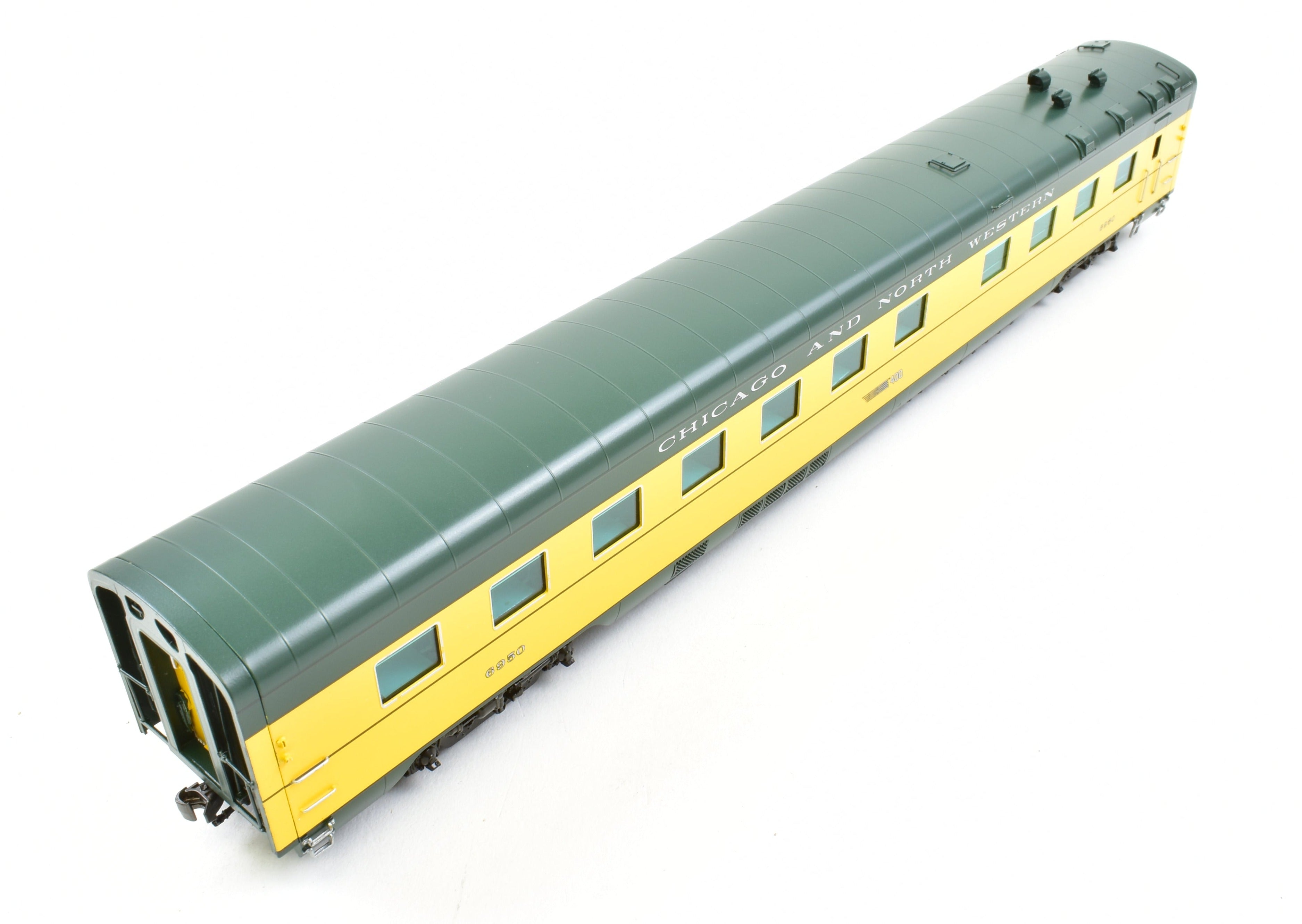 HO Scale Brass C&NW - Chicago and North Western 400 56 - Seat Diner Model FP 6950