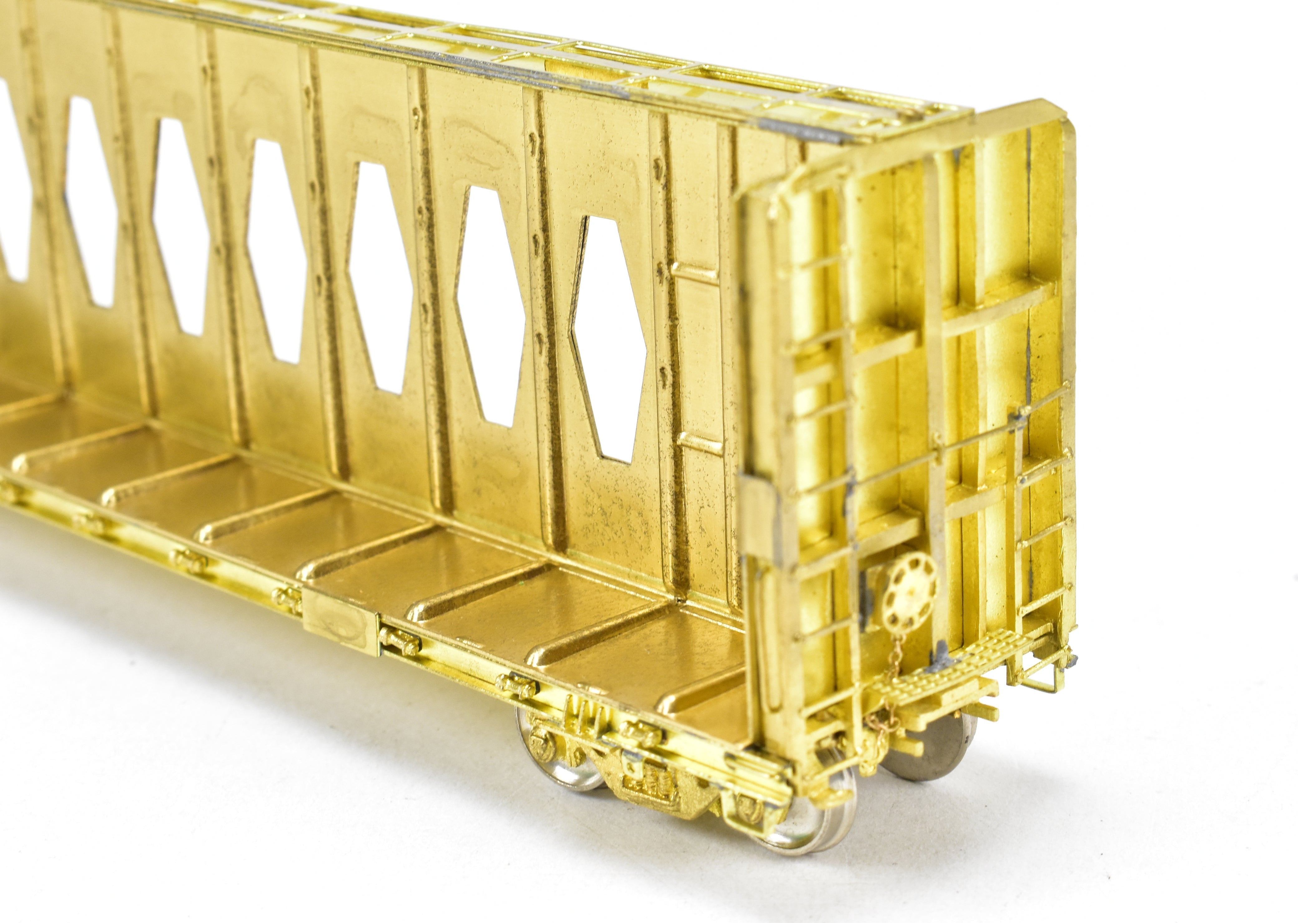 HO Scale Brass Thrall Center Beam 64-Foot Flat Car Model by Overland Models, Inc. for Various Roads