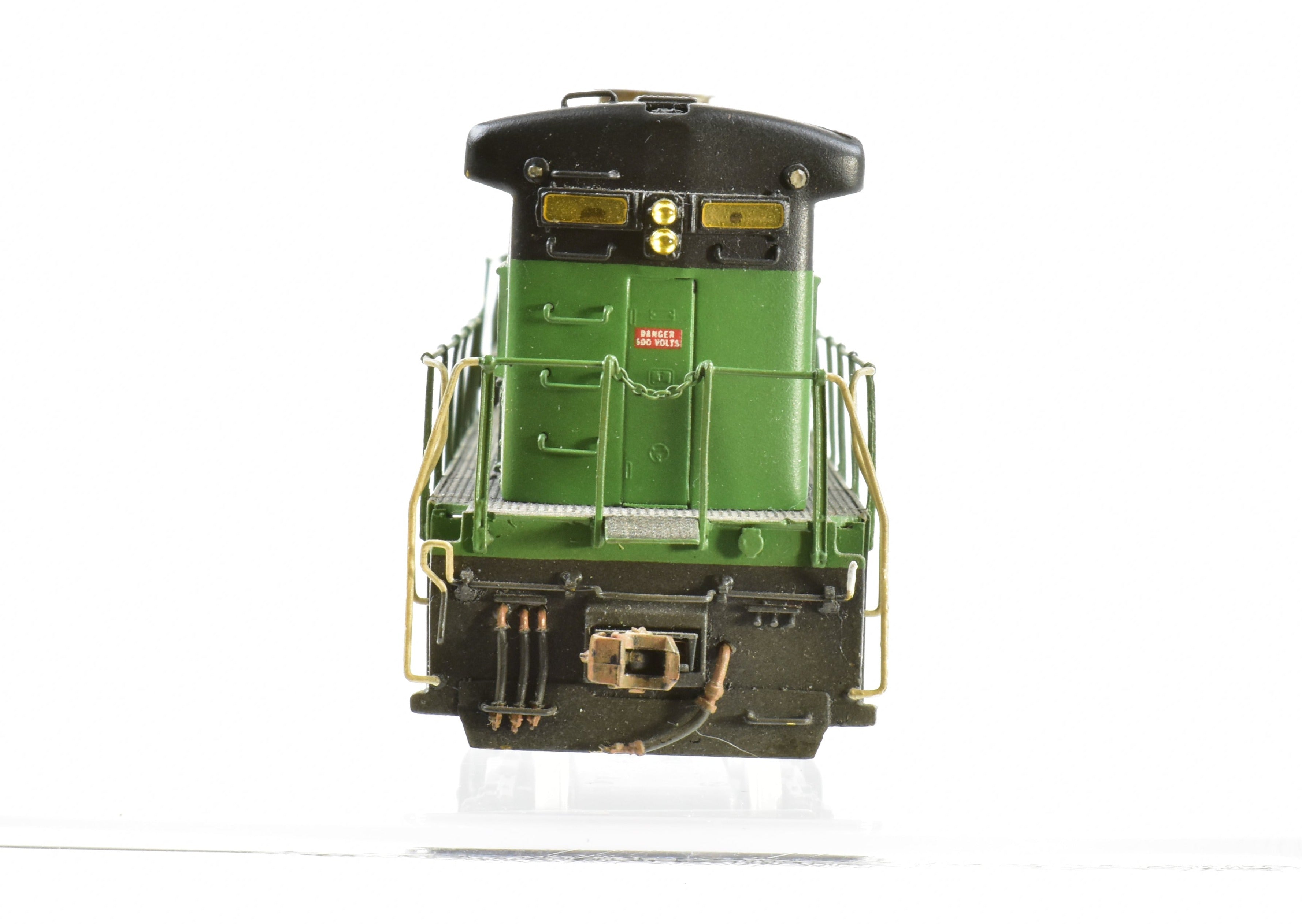 Custom-Built & Painted HO Brass Oriental Limited Burlington Northern B30 - 7A Cab - less Booster