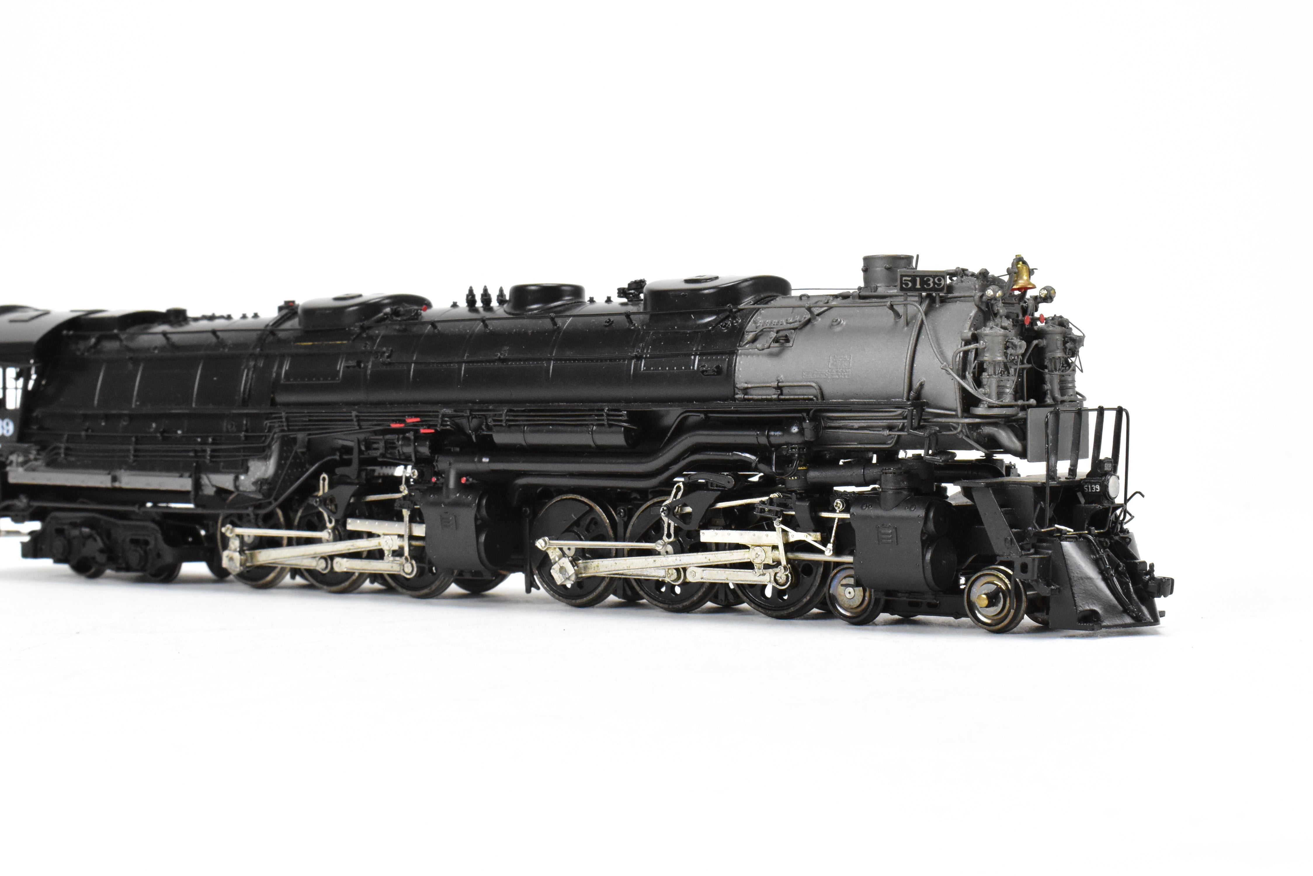 HO Brass OMI - Overland Models NP Z - 8 4 - 6 - 6 - 4 FP #5139 with Minor Issues, As - Is