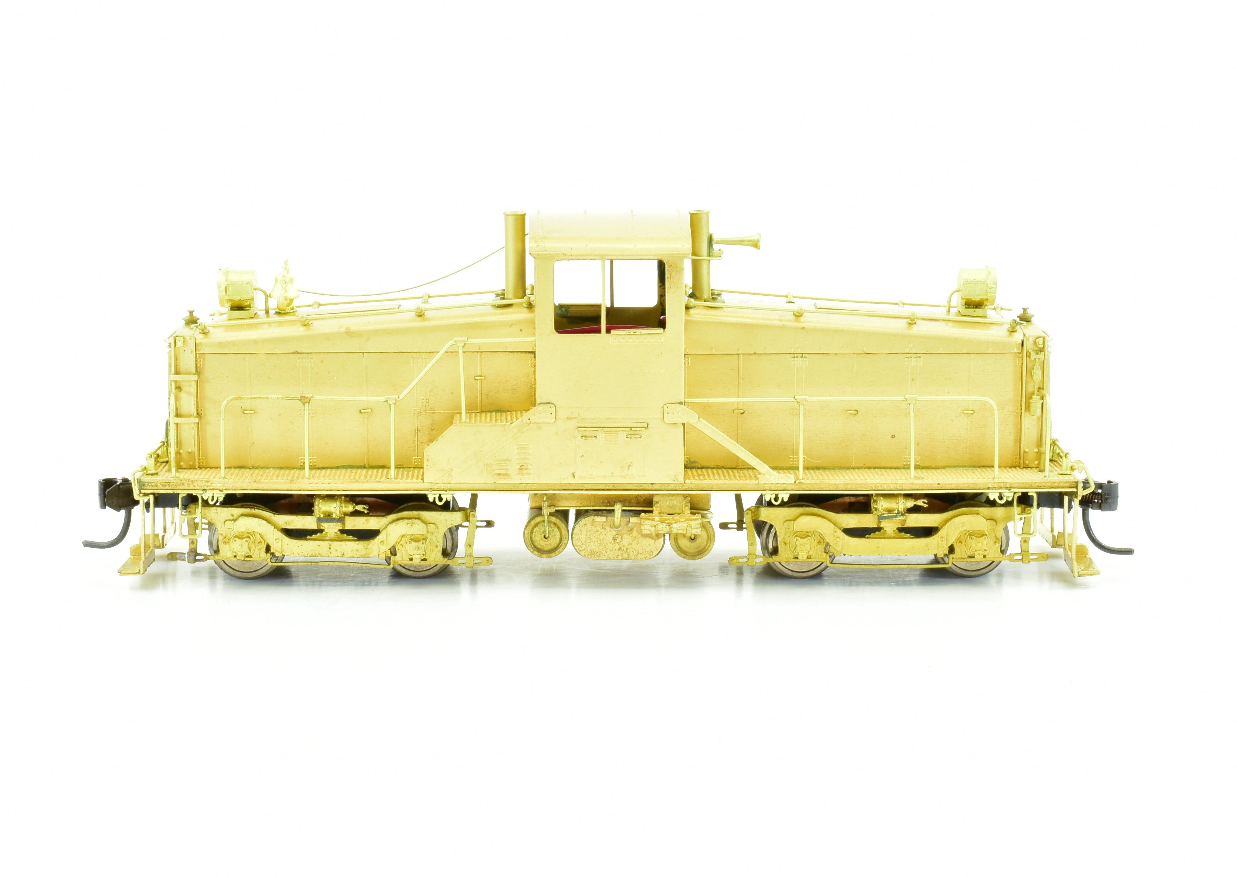 HO Scale Brass Oriental Limited CB&Q - Burlington Route Midwest Locomotive Works 65 - Ton Center - Cab Diesel Switcher Model Train
