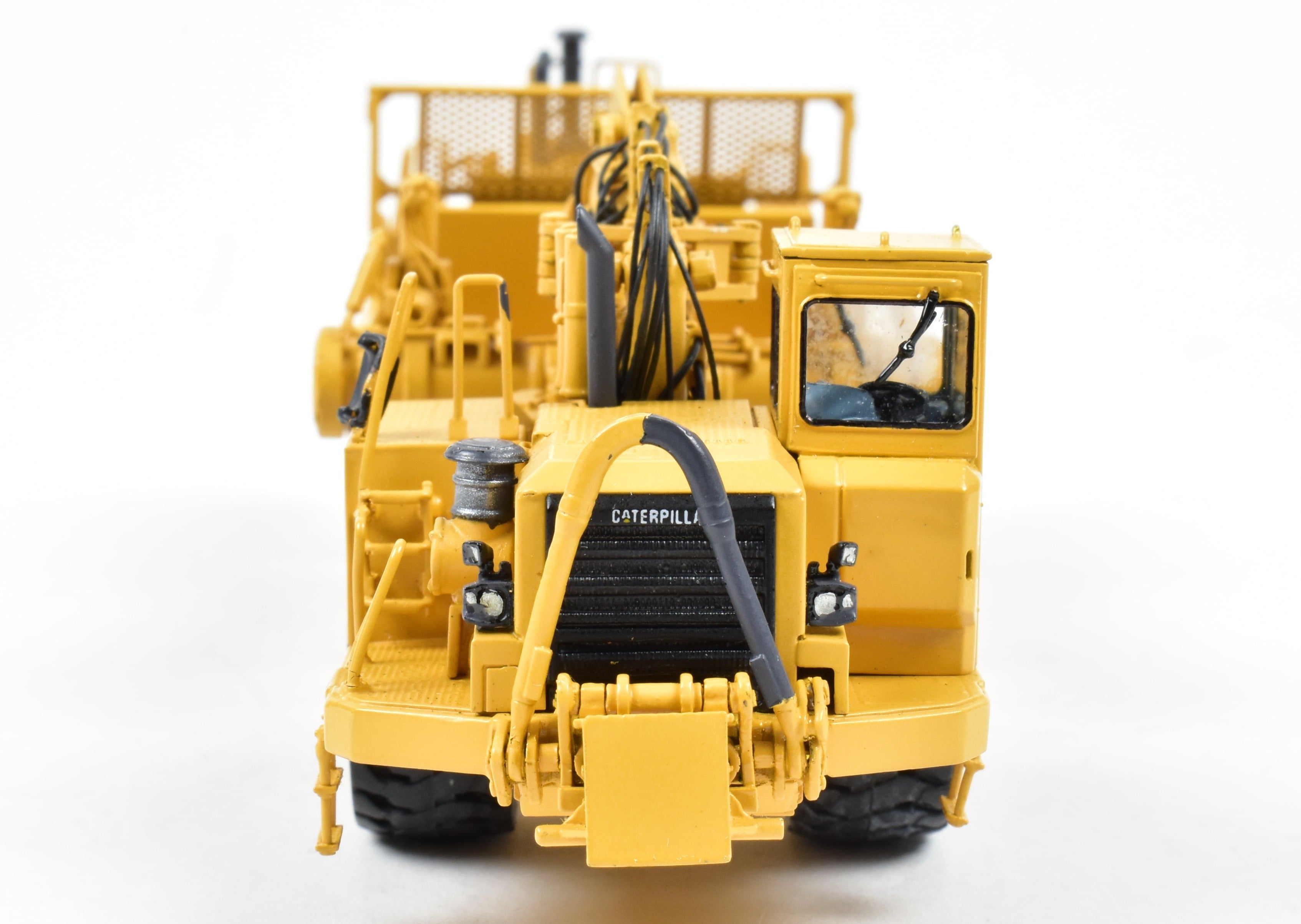 Factory-Painted HO Brass CON CCM Caterpillar 657G Scraper Model from 2010