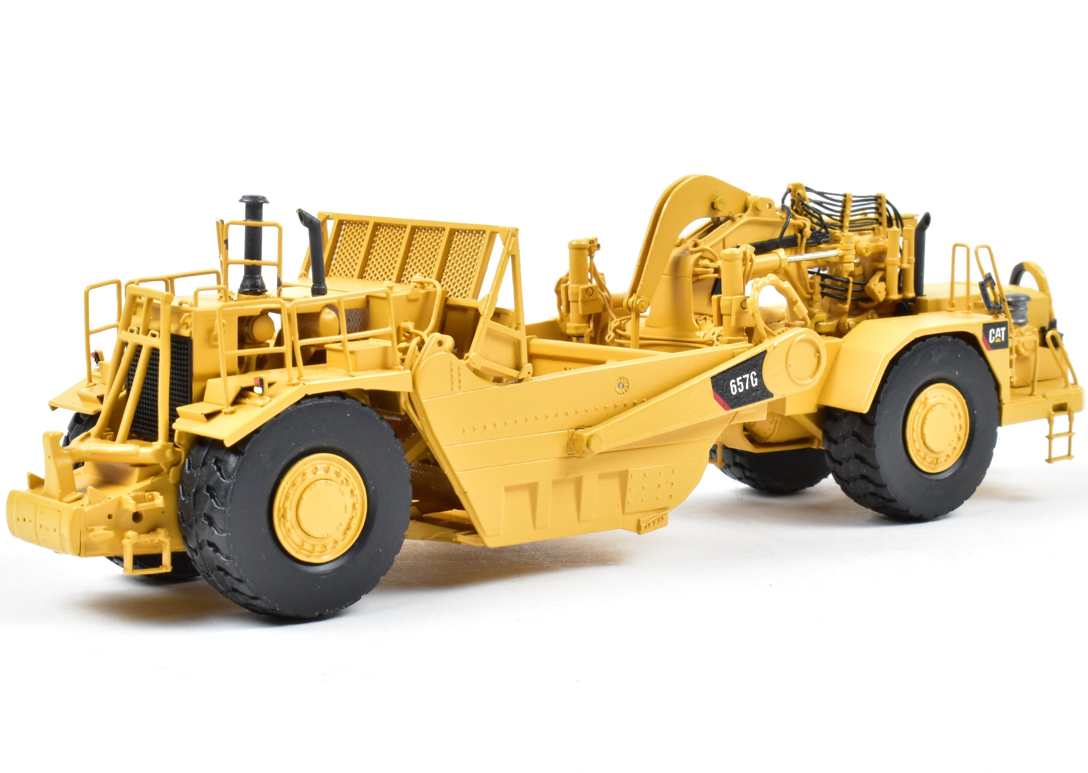 Factory-Painted HO Brass CON CCM Caterpillar 657G Scraper Model from 2010