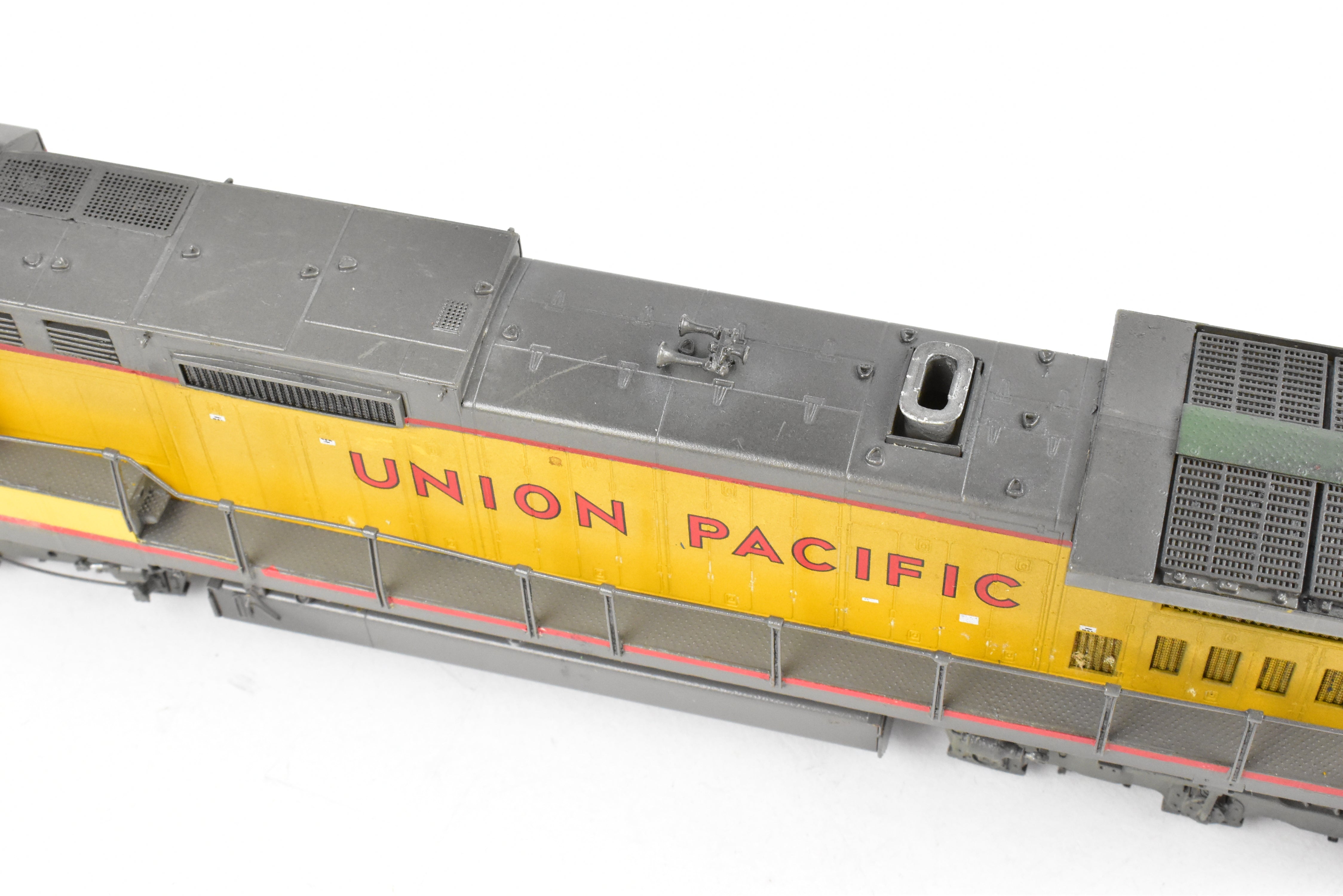 HO Scale Brass Union Pacific GE Dash 8 - 40C Custom Painted Locomotive Model No. 9138 by Overland Models, Inc. with Incorrect Box