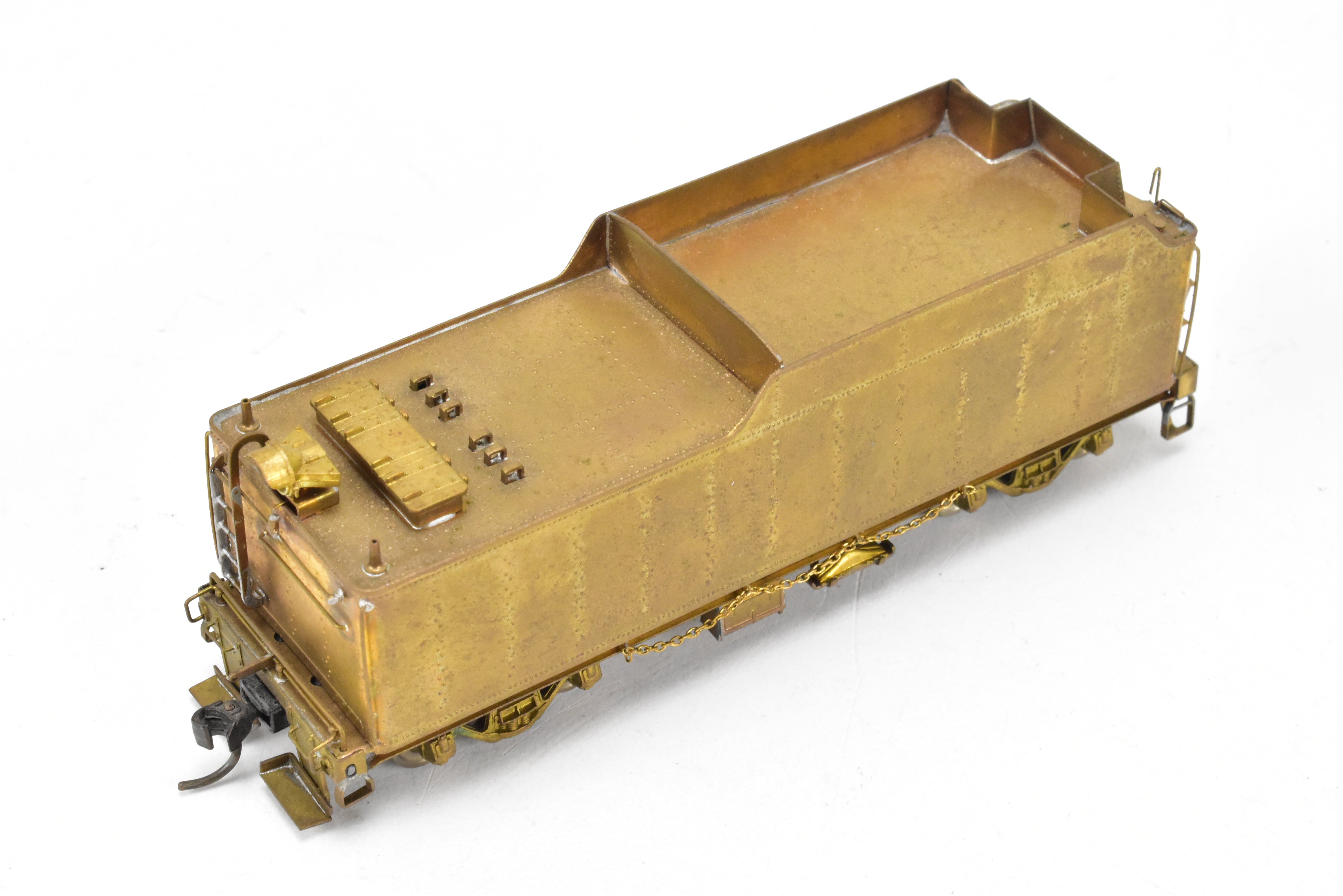 High - Quality HO Scale Brass Pacific Fast Mail (PFM) Model of United C&O - Chesapeake & Ohio H - 6 2 - 6 - 6 - 2 Steam Locomotive