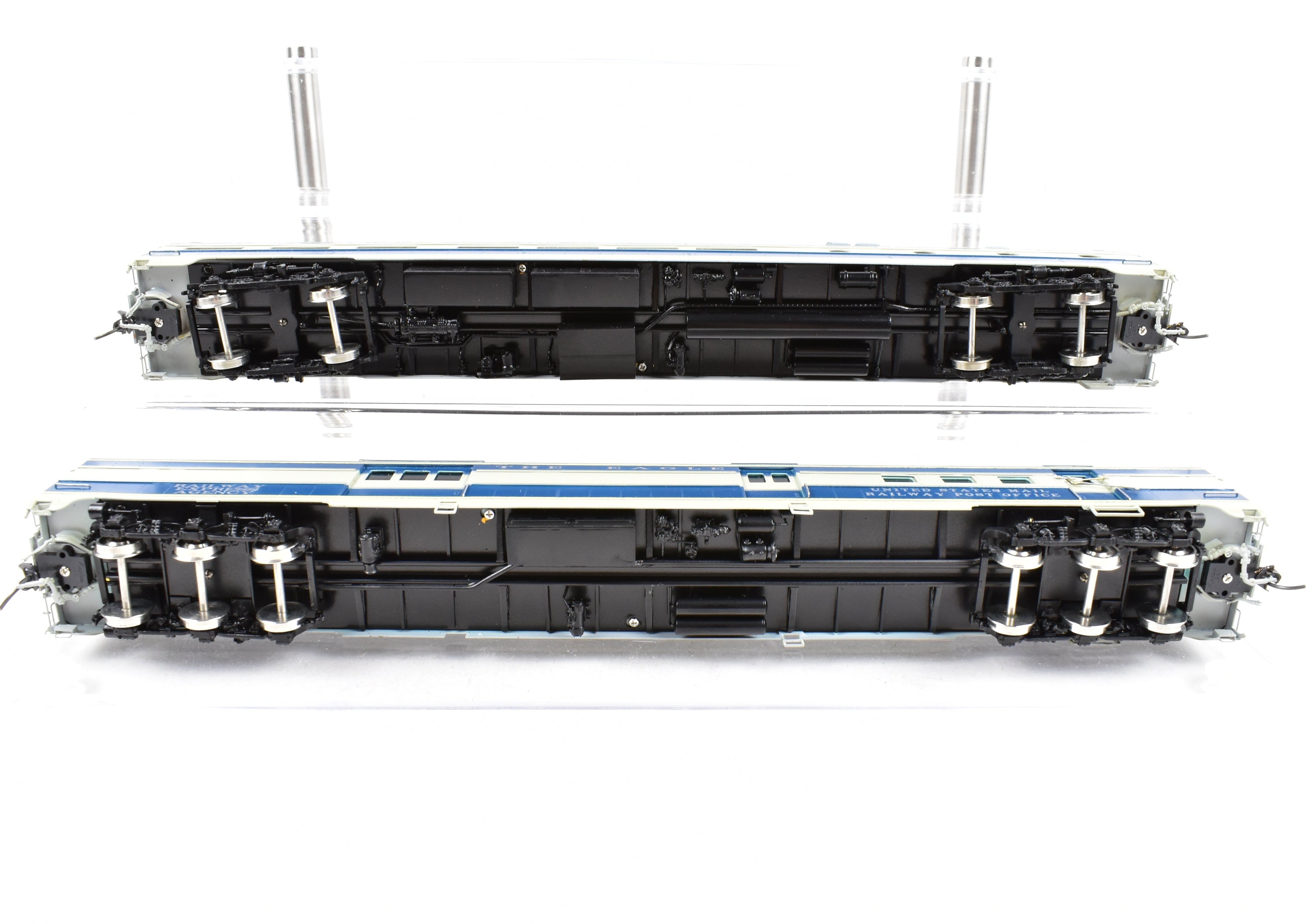 HO Scale Brass Model Train - Hallmark Models MP - Missouri Pacific and T&P - Texas & Pacific Texas Eagle Section 1 Four-Car Set for Model Train Enthusiasts