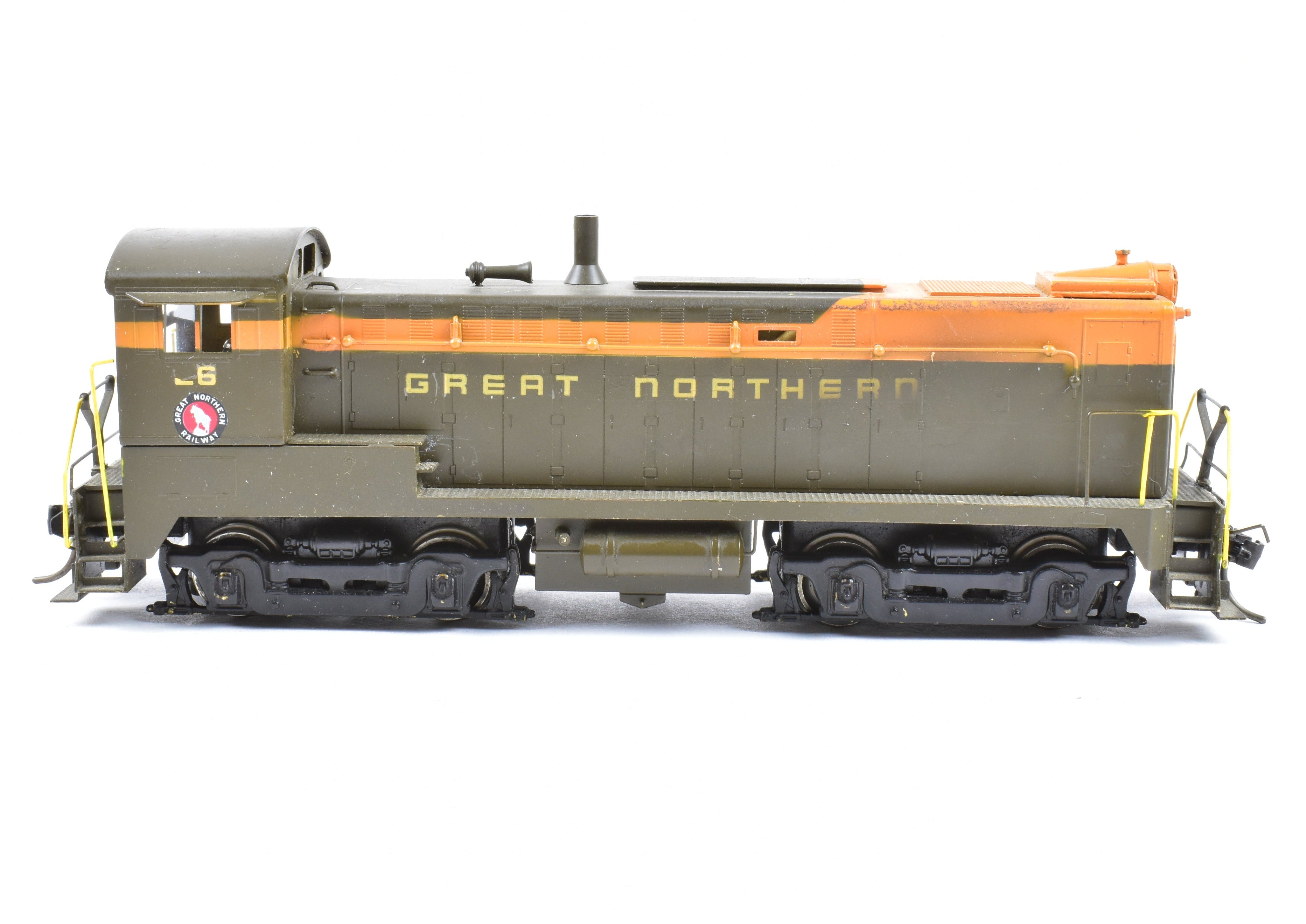 HO Scale Brass Hallmark Models GN - Great Northern Baldwin VO - 1000 Diesel Switcher Model with Incorrect Box
