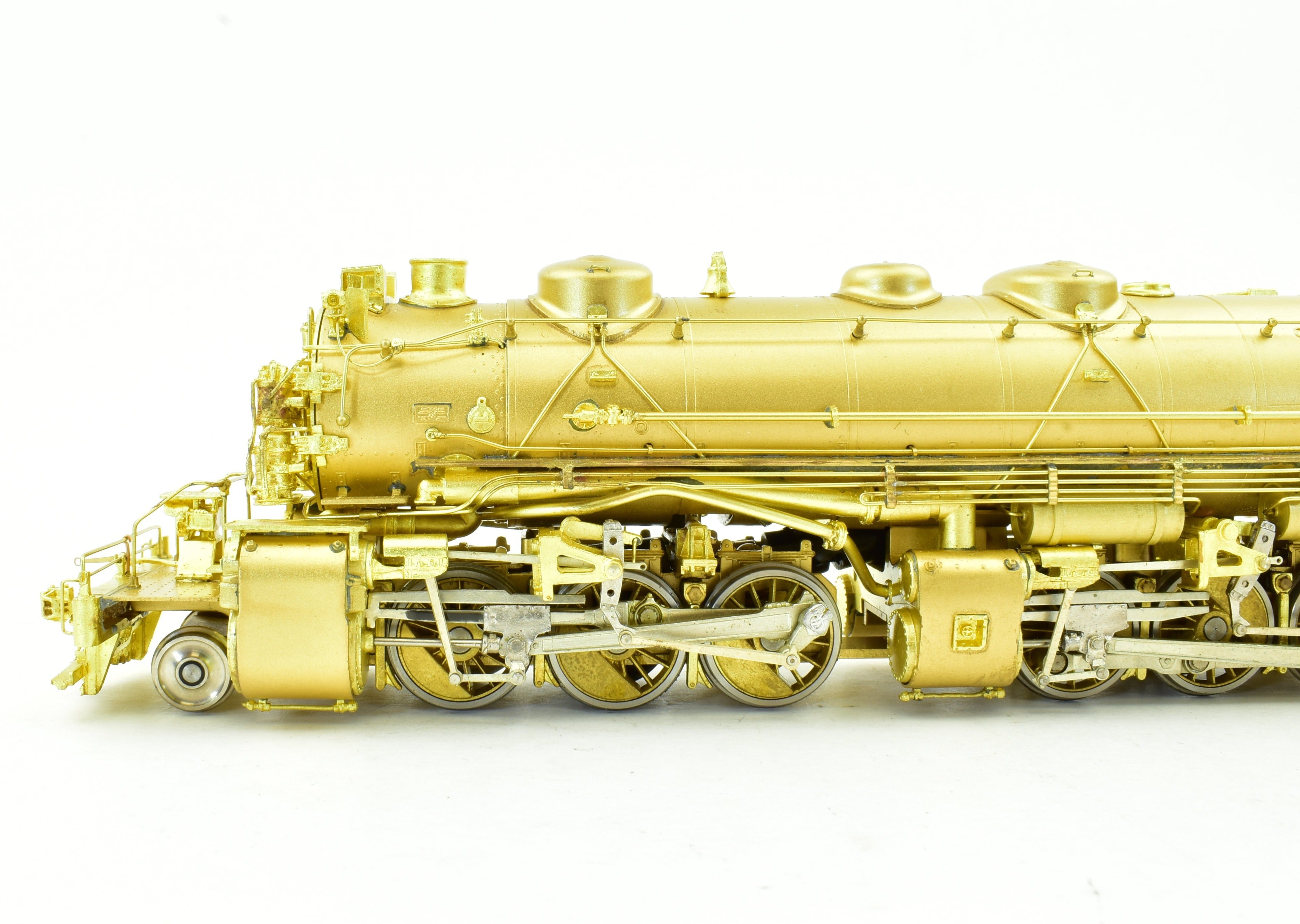 HO Scale Brass Key Imports Chesapeake & Ohio H-6 2-6-6-2 Mallet Steam Locomotive Model with 12VC Vanderbilt Tender